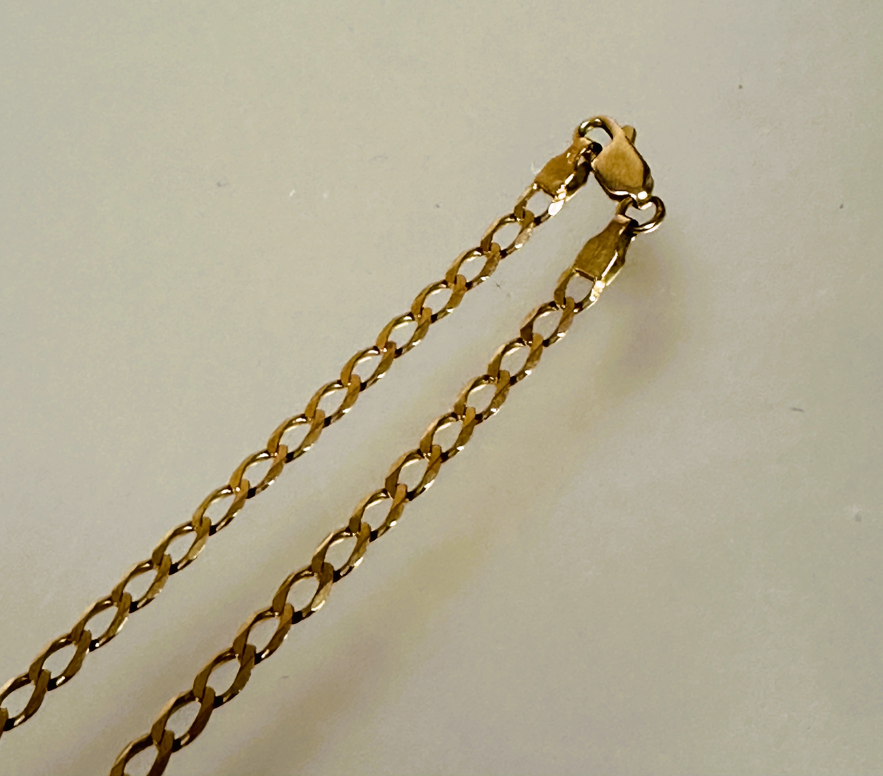 A 9ct gold flat kerb link chain necklace with lobster claw fastening L x 24cm 7.16g - Image 2 of 2
