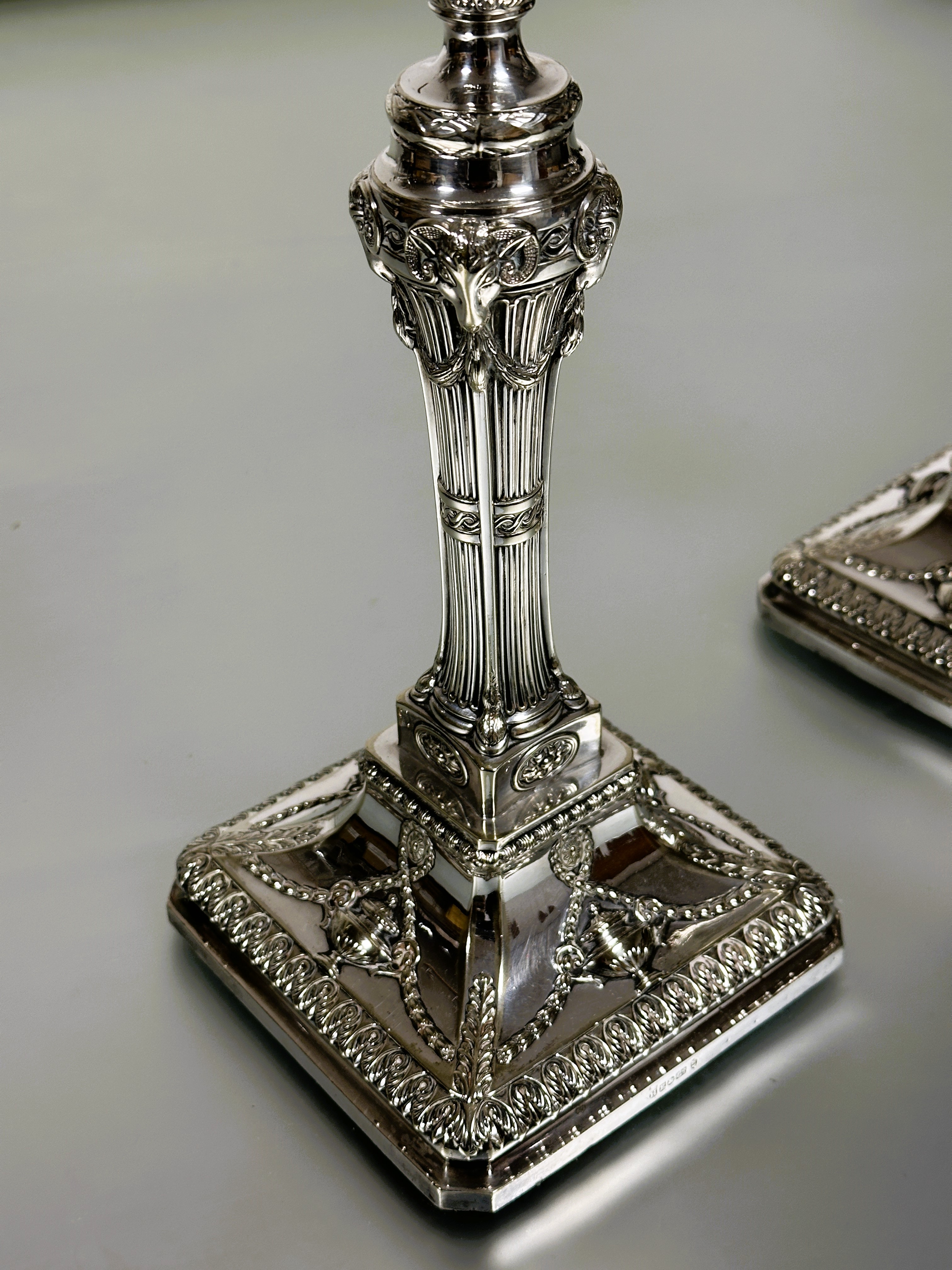 A pair of Edwardian Hawksworth, Eyre and Company fine quality Neo Classical Revival table candle - Image 6 of 11