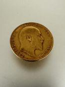 A Edward VII gold sovereign 1904 7.88g