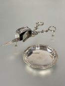 A French Christofle plated scalloped dish D x 8.5cm and a pair of 19thc Epns wick trimmers (2)