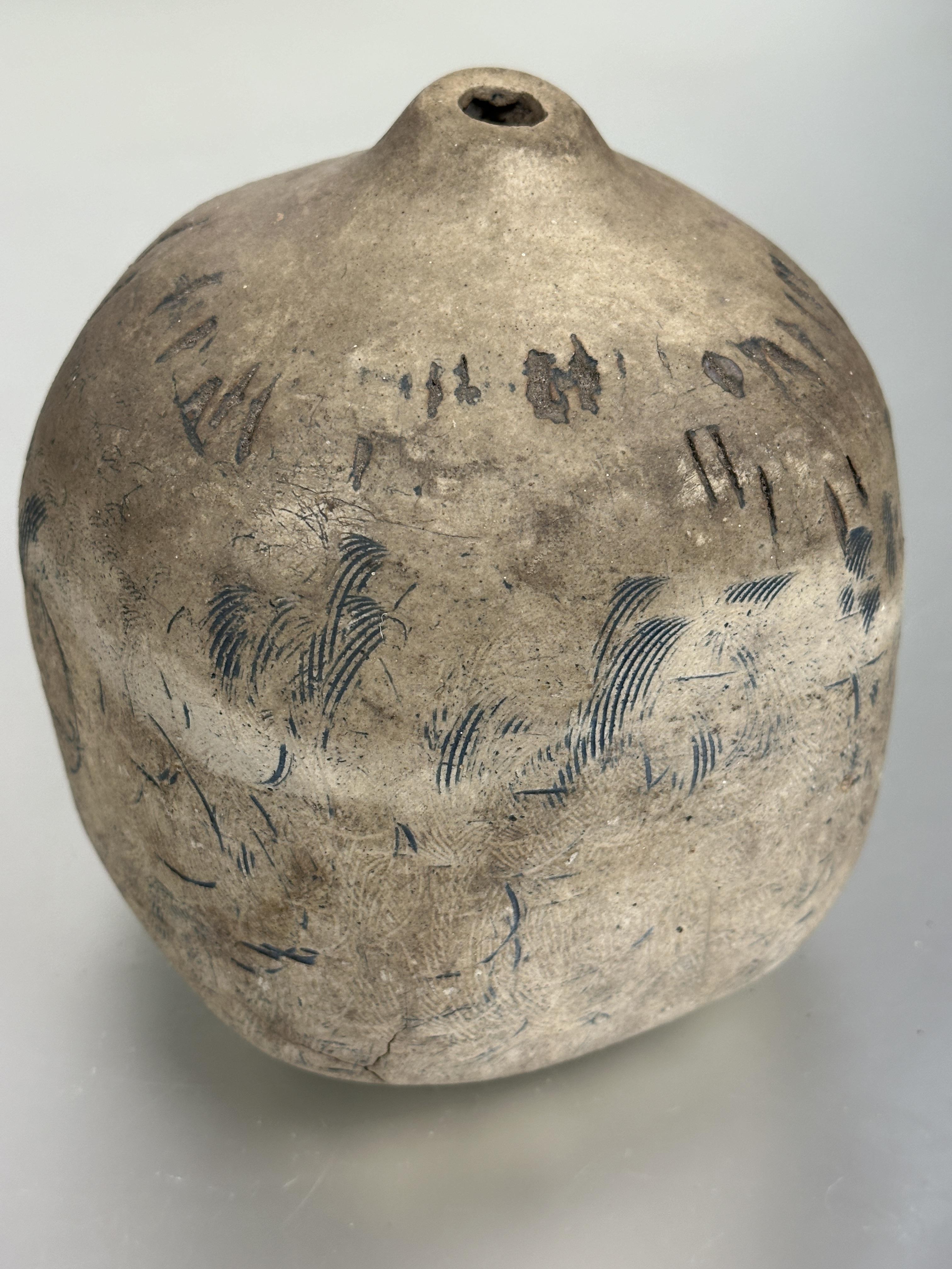 A Eddie Thompson Gatehouse Rodil Pottery Isle of Harris stoneware coconut shaped vase with incised - Image 2 of 4