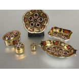 A collection of Royal Crown Derby pattern 11298 to include a scalloped dish decorated in Imari