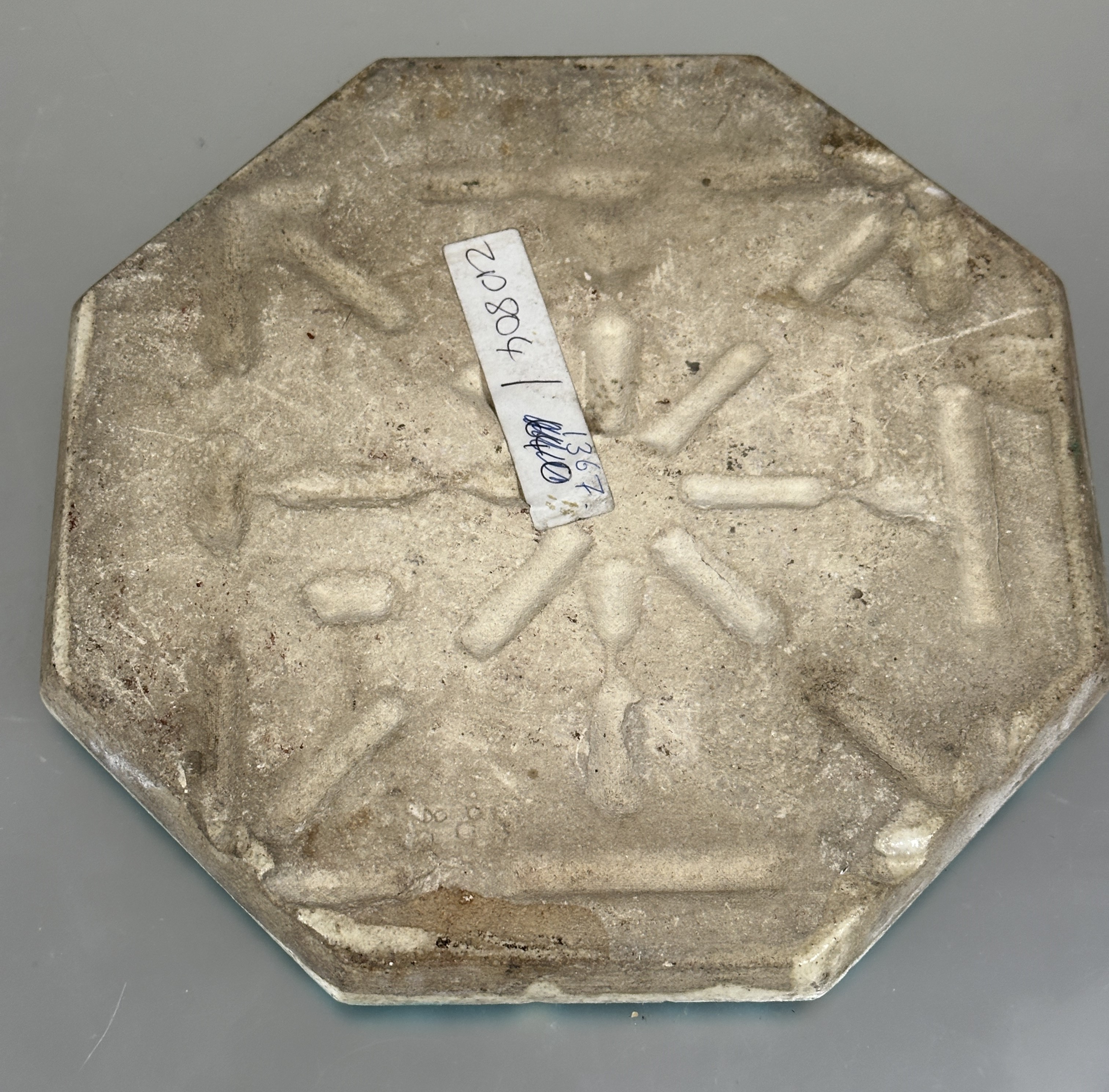 A Iznik glazed pottery octagonal tile with central flower enmclosed within a lotus leaf and flower - Image 7 of 7