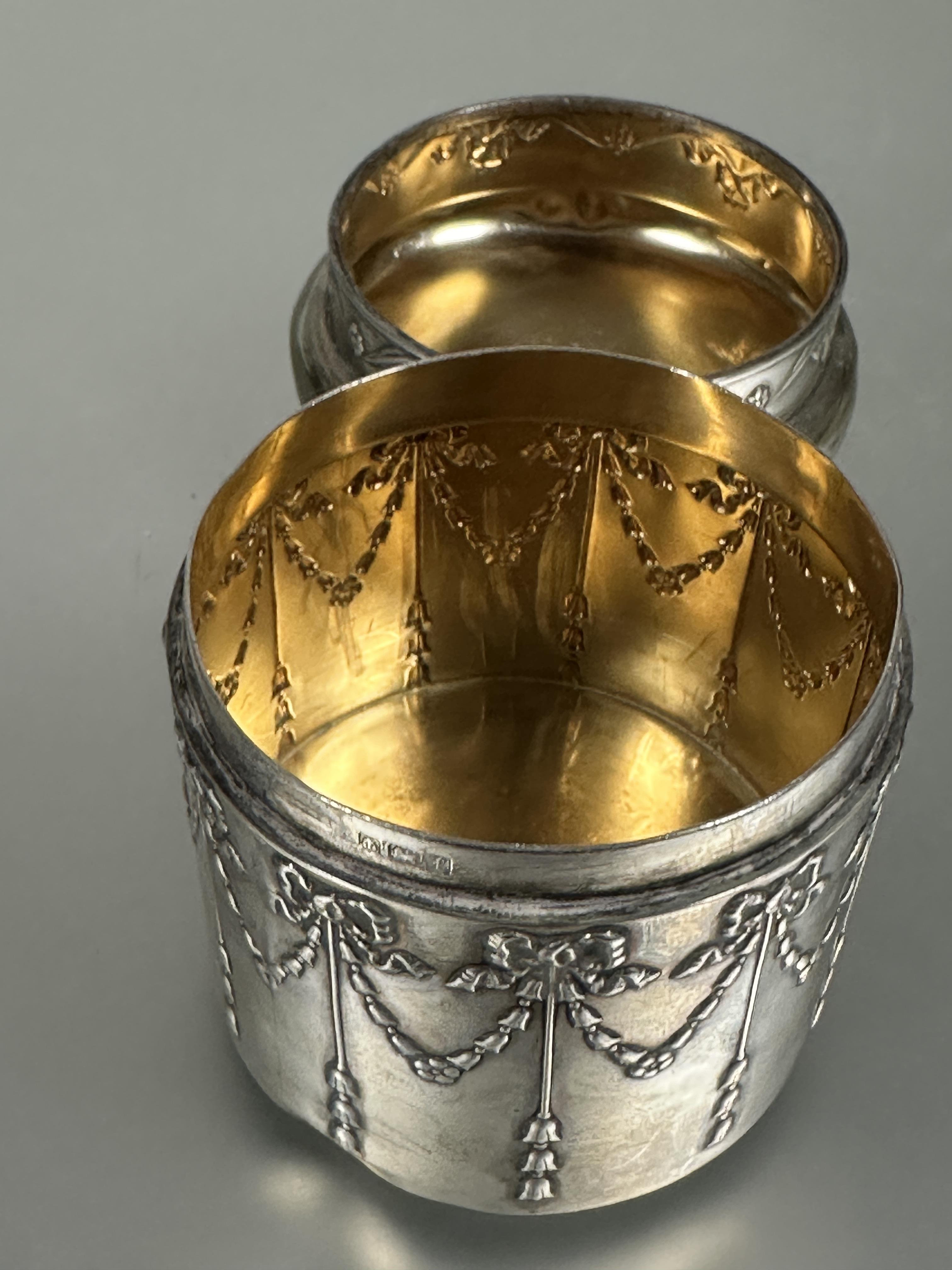 A Edwardian silver dressing room jar and cover the domed top with Adam style ribbon and floral swags - Image 3 of 4
