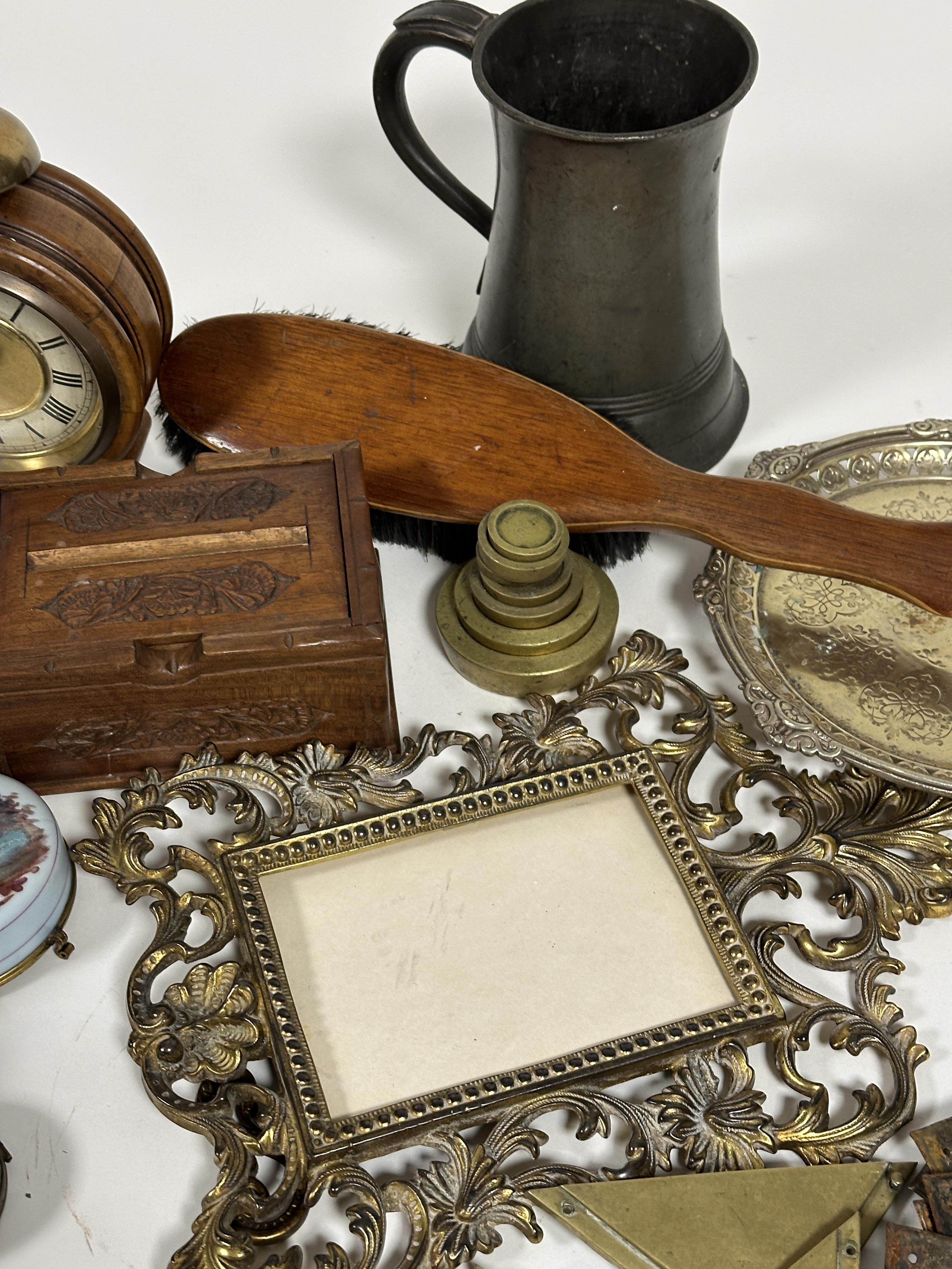A collection of treen, brass and plated items to include, a pewter quart tankard, four brass blotter - Image 4 of 5