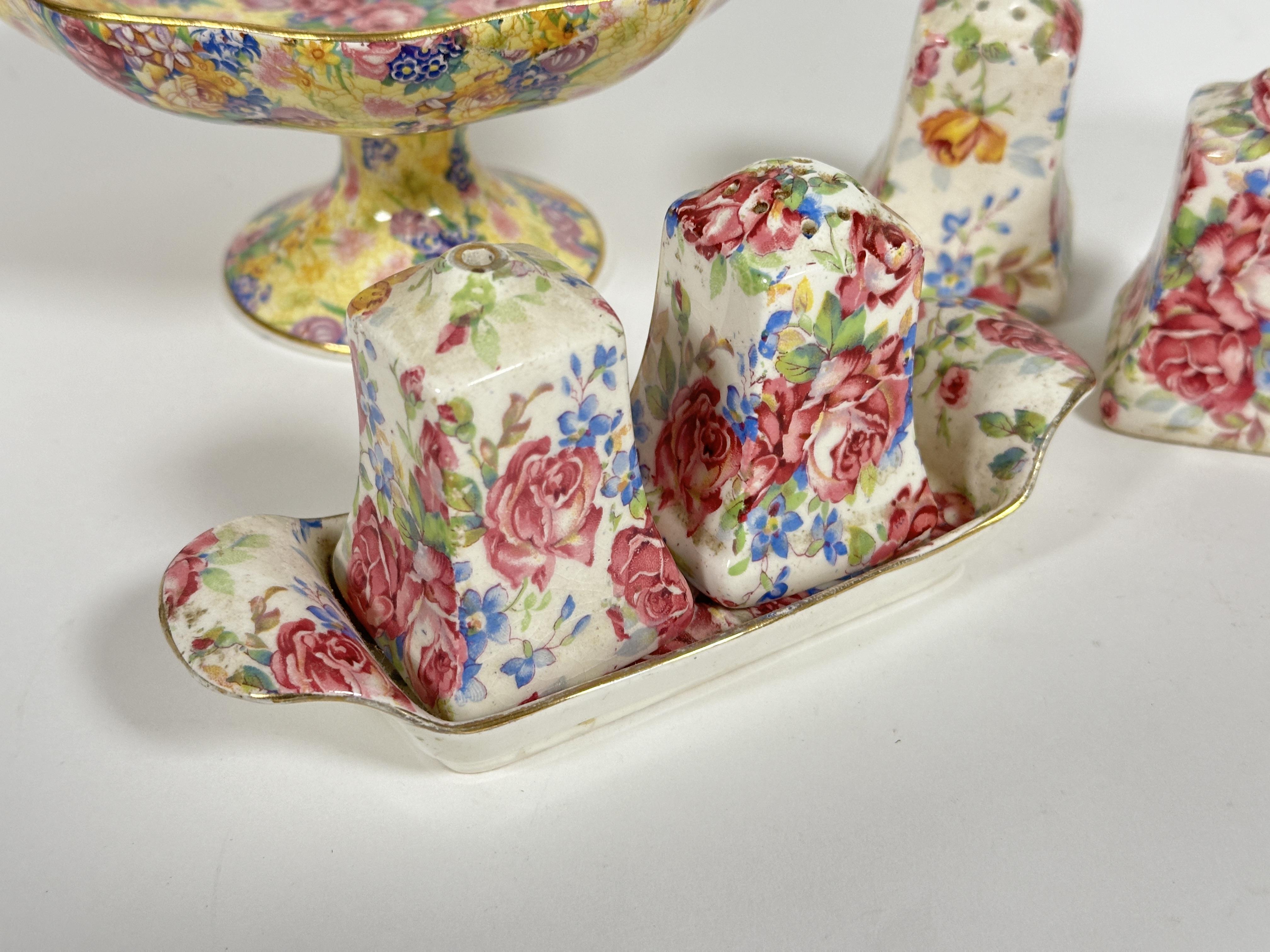 A Royal Winton Welbeck pattern Chintz ware comport shows no signs of damage or repairs H x 8.5cm D - Bild 2 aus 5