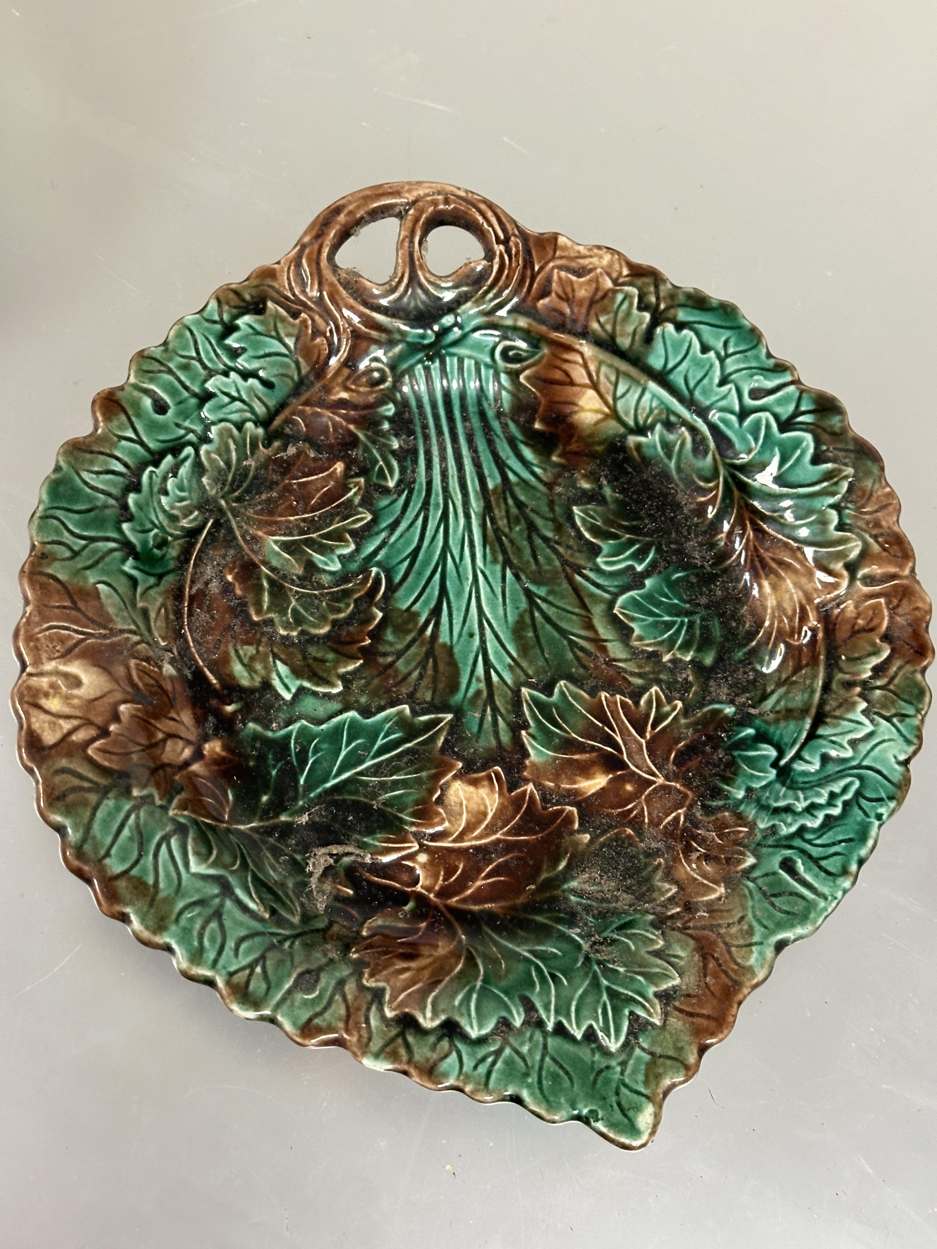A Belfield & Co Prestonpans pottery majolica leaf moulded handled fruit dish with green and brown - Image 5 of 10