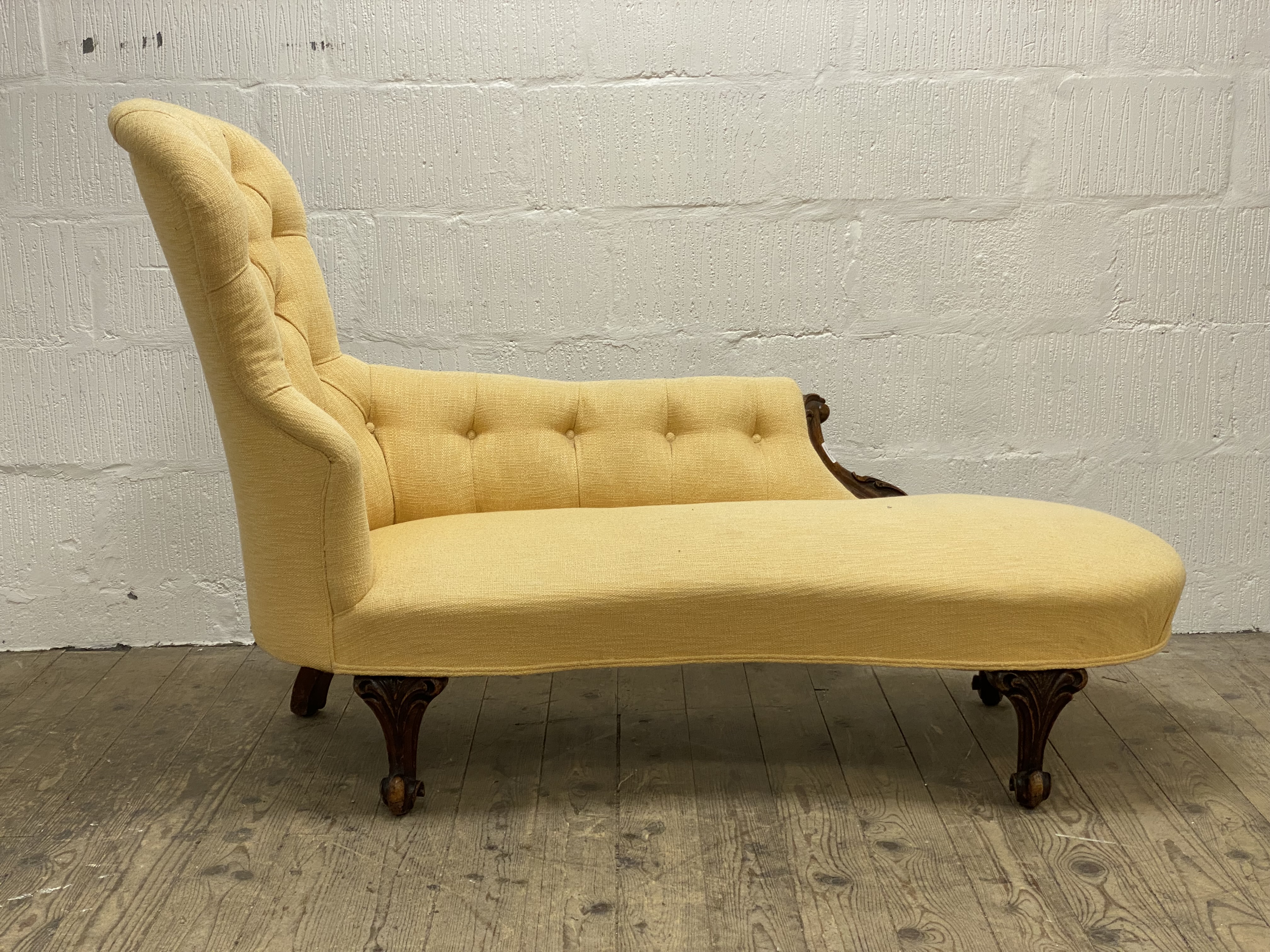 A Victorian mahogany framed spoon back chaise longue, well upholstered in deep buttoned pale - Image 2 of 2