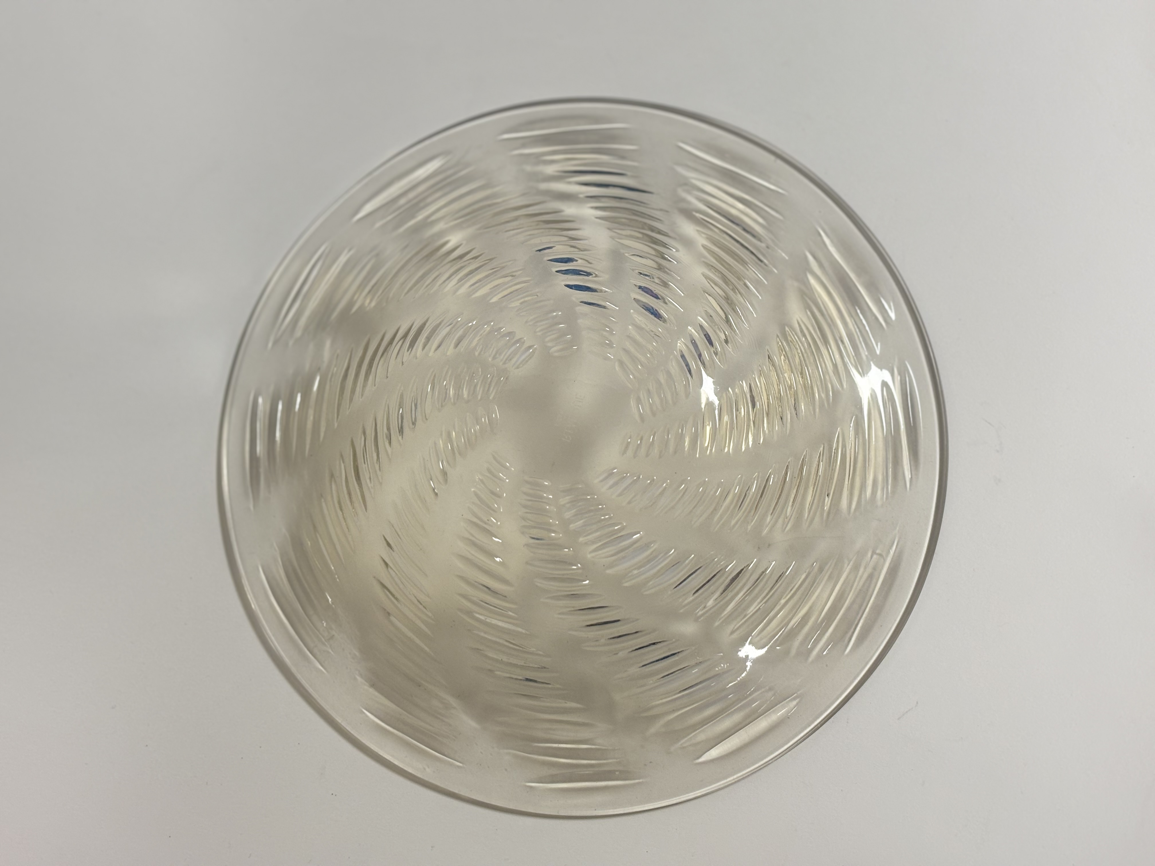 Lalique, Rene Lalique, Ondes pattern, a semi-opalescent glass coupe ouverte, etched mark (no - Image 4 of 5