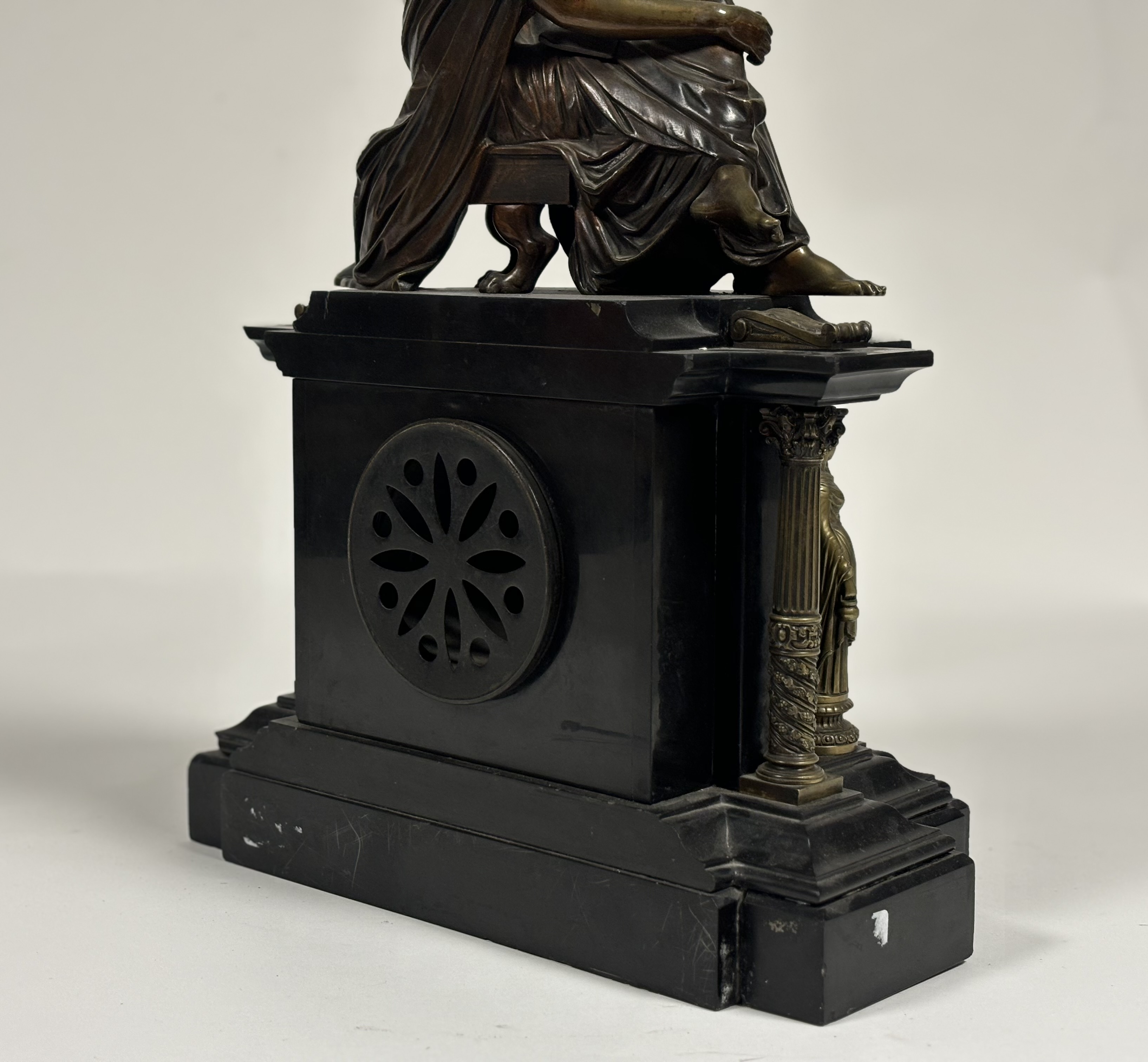 A French patinated and gilt bronze mounted slate mantel clock, late 19th century, the well-cast - Image 4 of 4