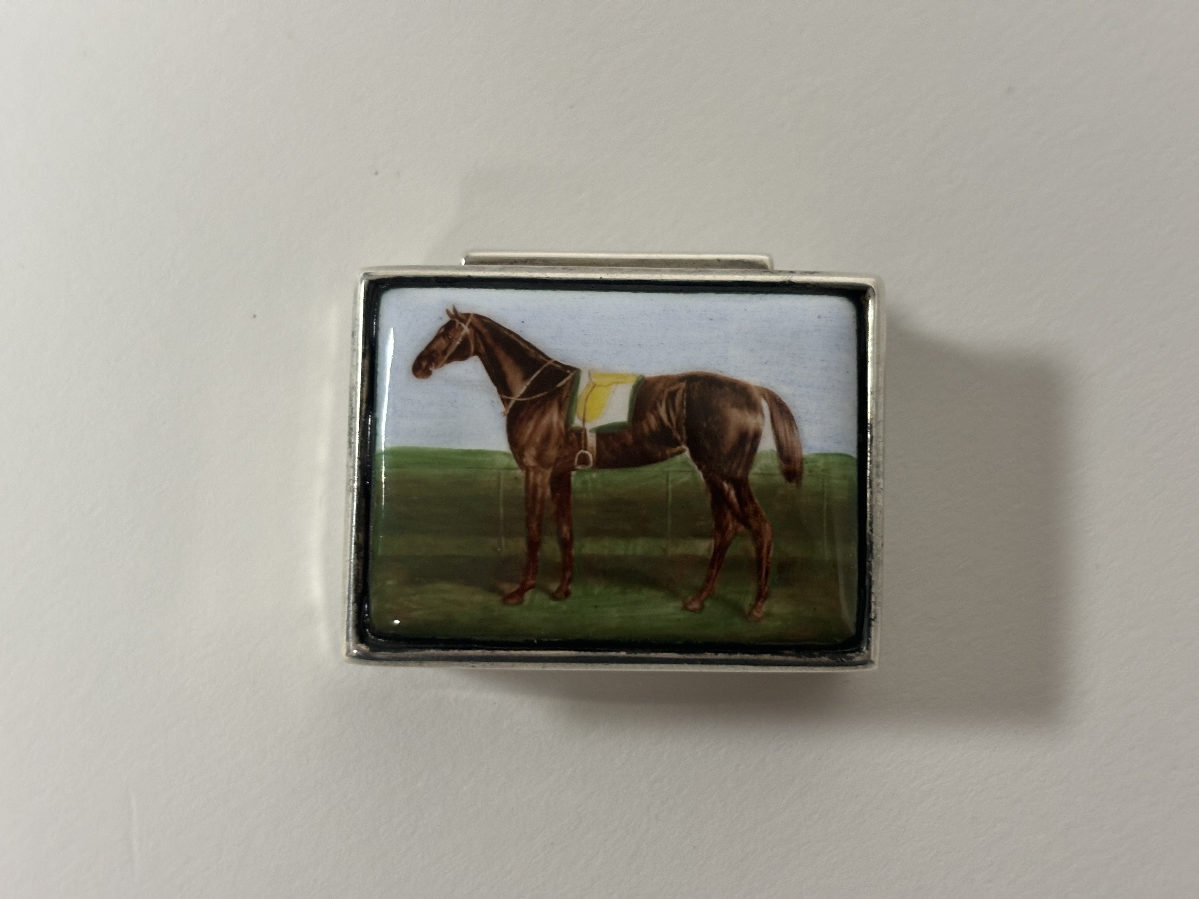 An Edwardian silver studs and cufflinks tray, the well inset with a painted panel of horses and - Image 2 of 6