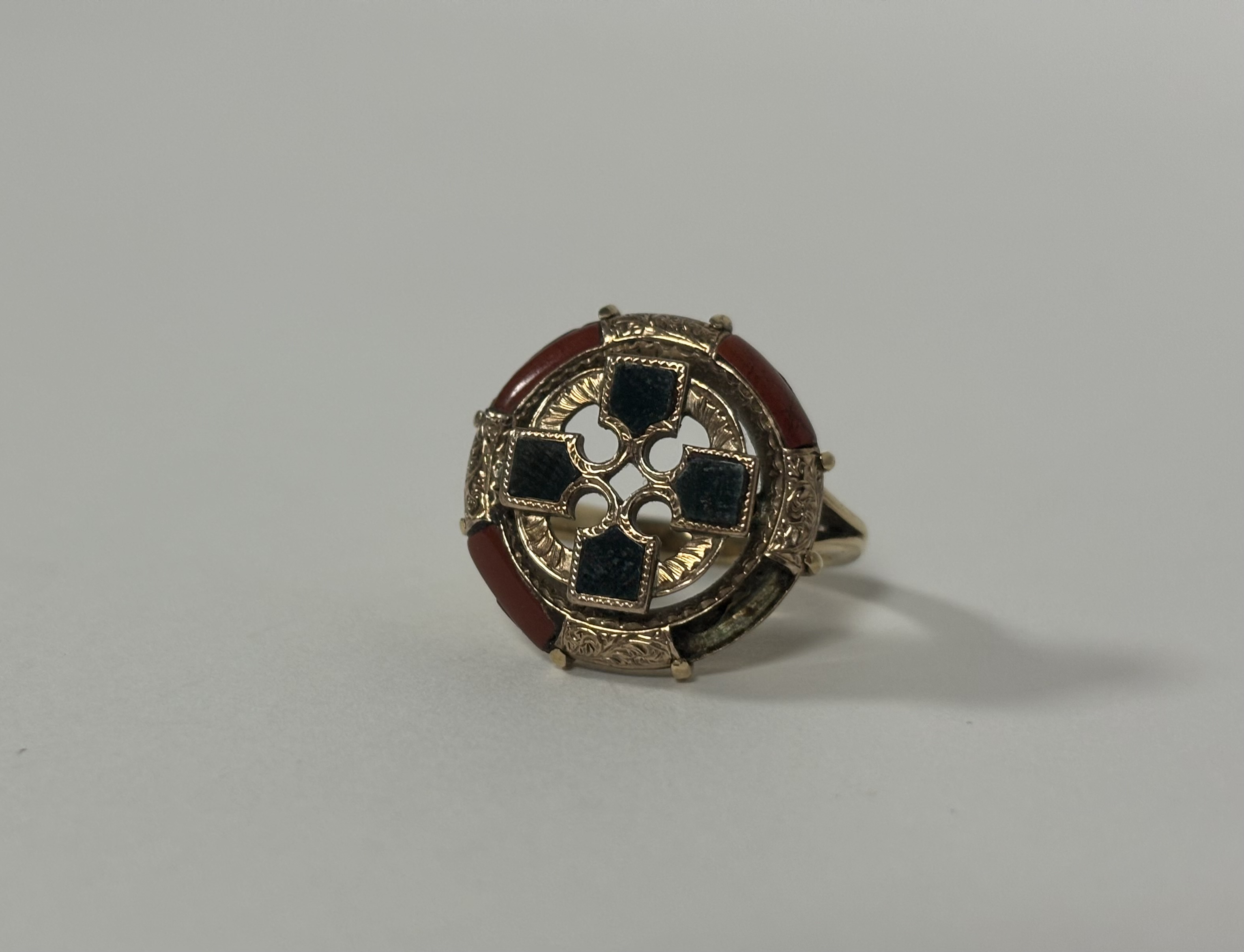 A Scottish hardstone-inset ring, modelled with a Celtic Cross within a circular band, in unmarked - Image 2 of 3