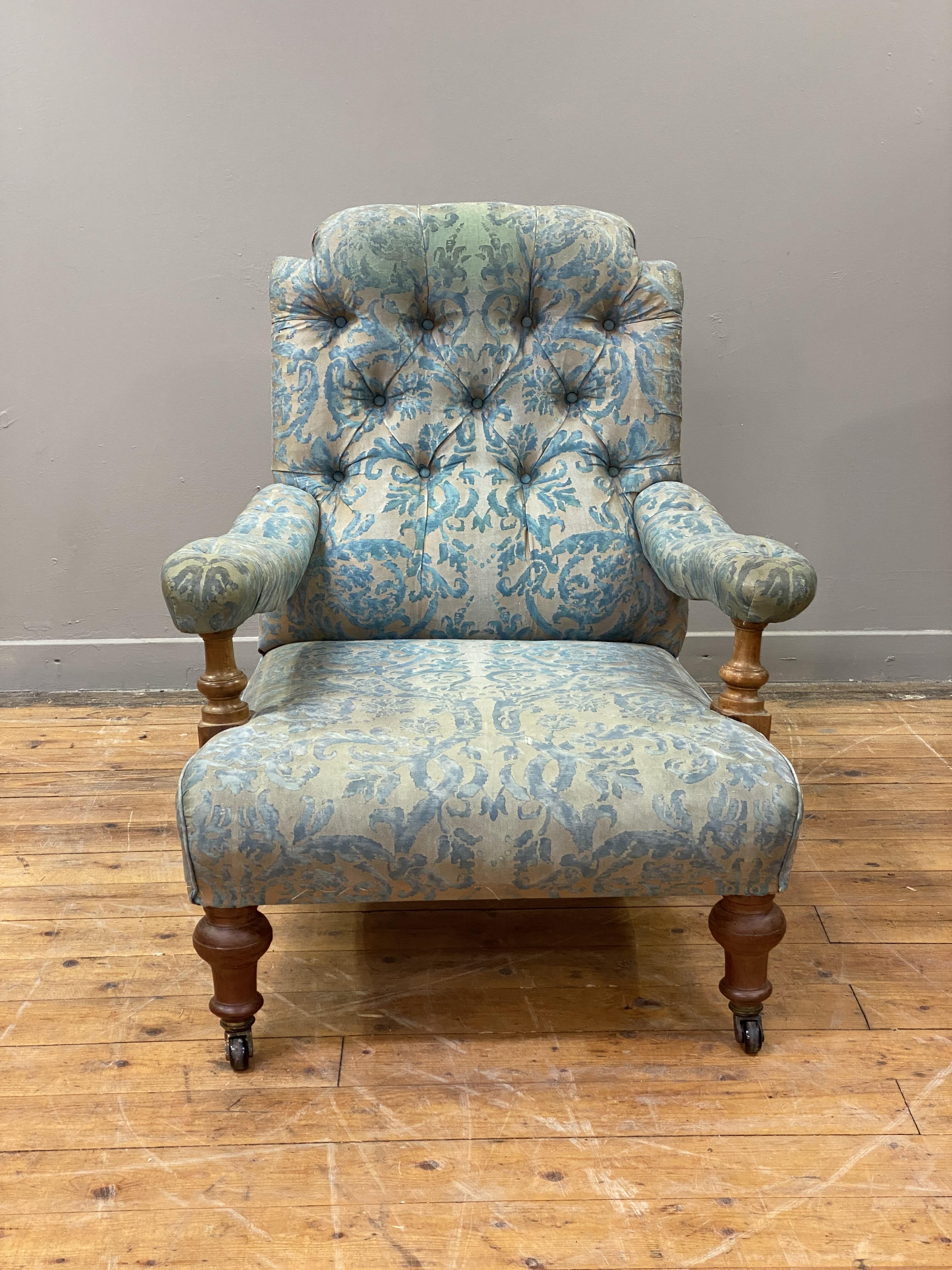 Attributed to James Shoolbred, a Victorian walnut-framed country house open armchair, standing on - Image 3 of 4