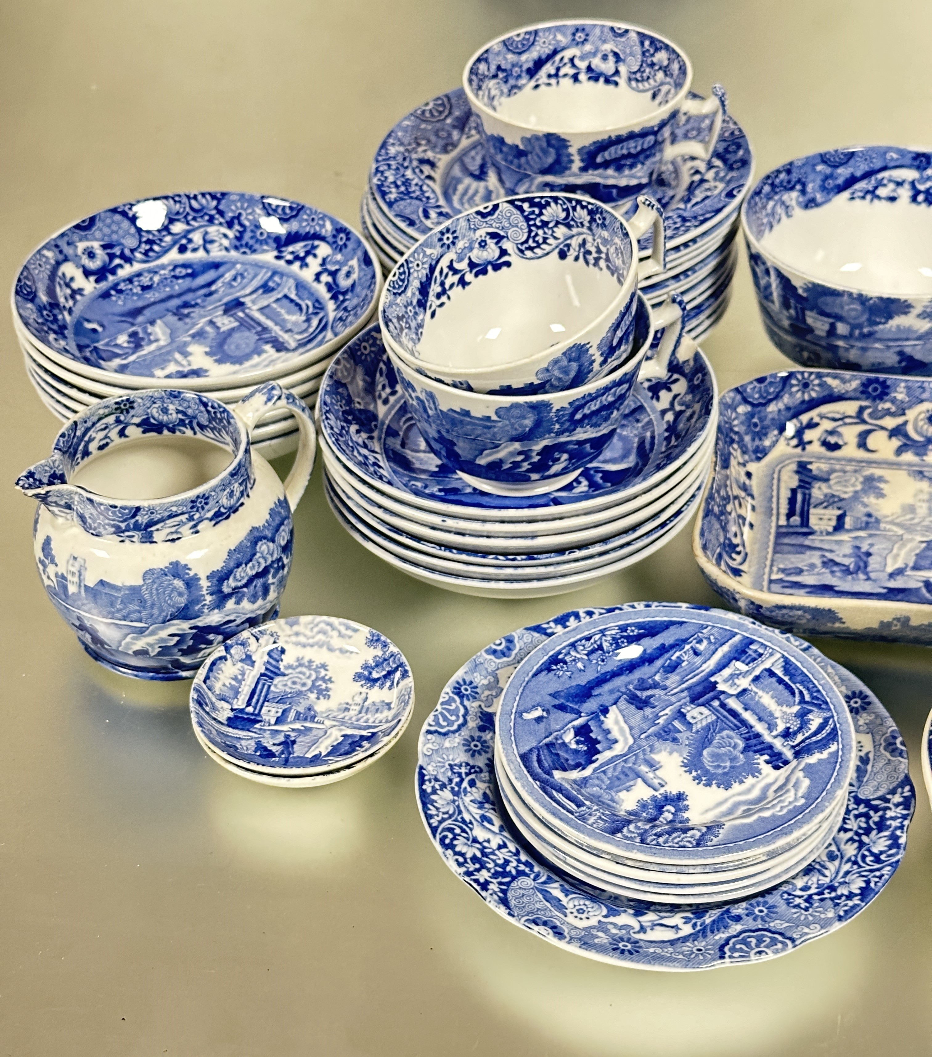 A collection of 1920s Spode blue and white Italian pattern ware to include eleven large tea cups D x - Image 3 of 8