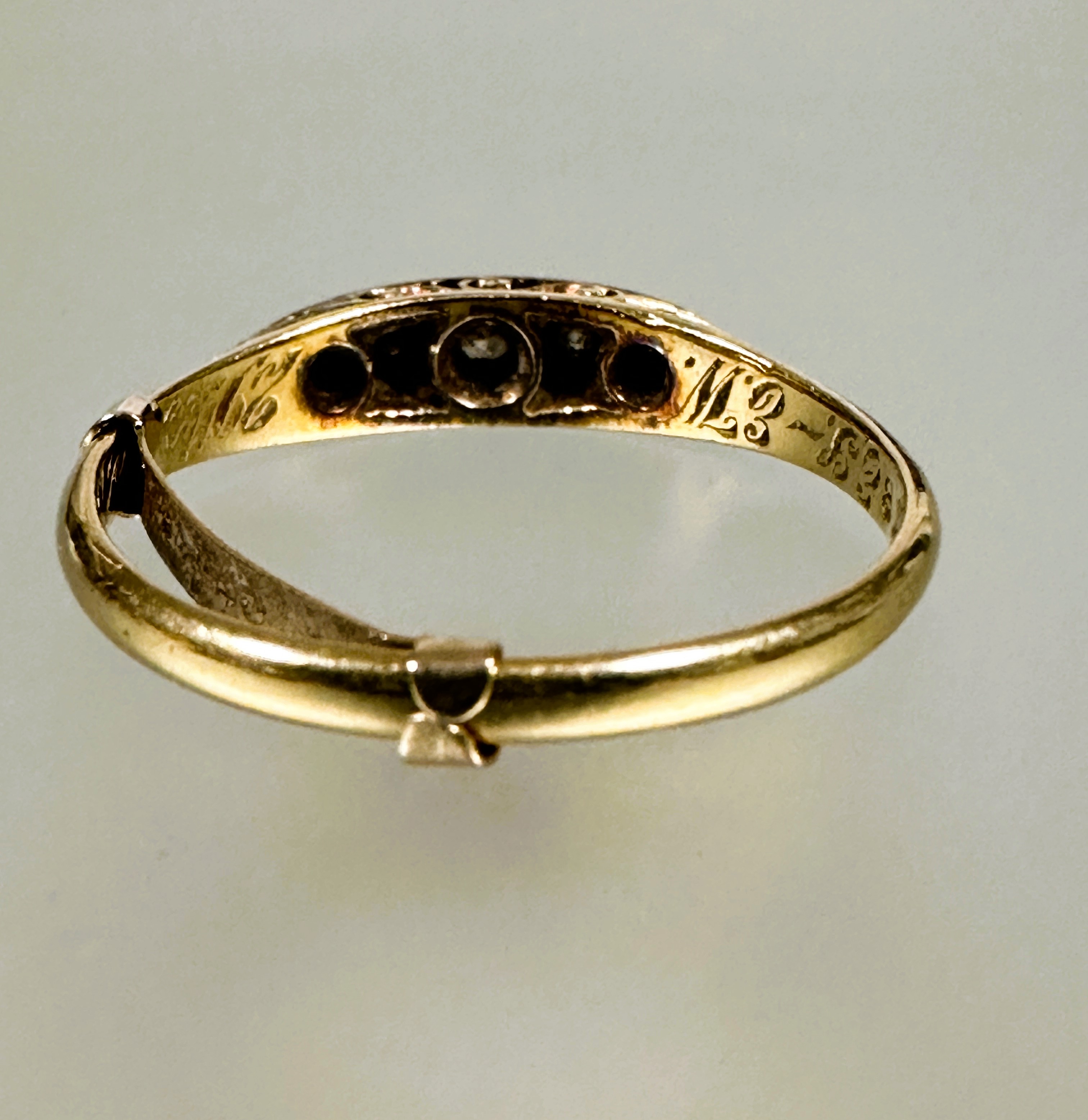 A 18ct gold five old mine cut graduated diamond set ring, the center stone approximately 0.03ct with - Image 3 of 3
