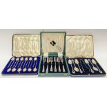 A mixed group of silver plated wares comprising a boxed set of twelve Walker and Hall coffee bean