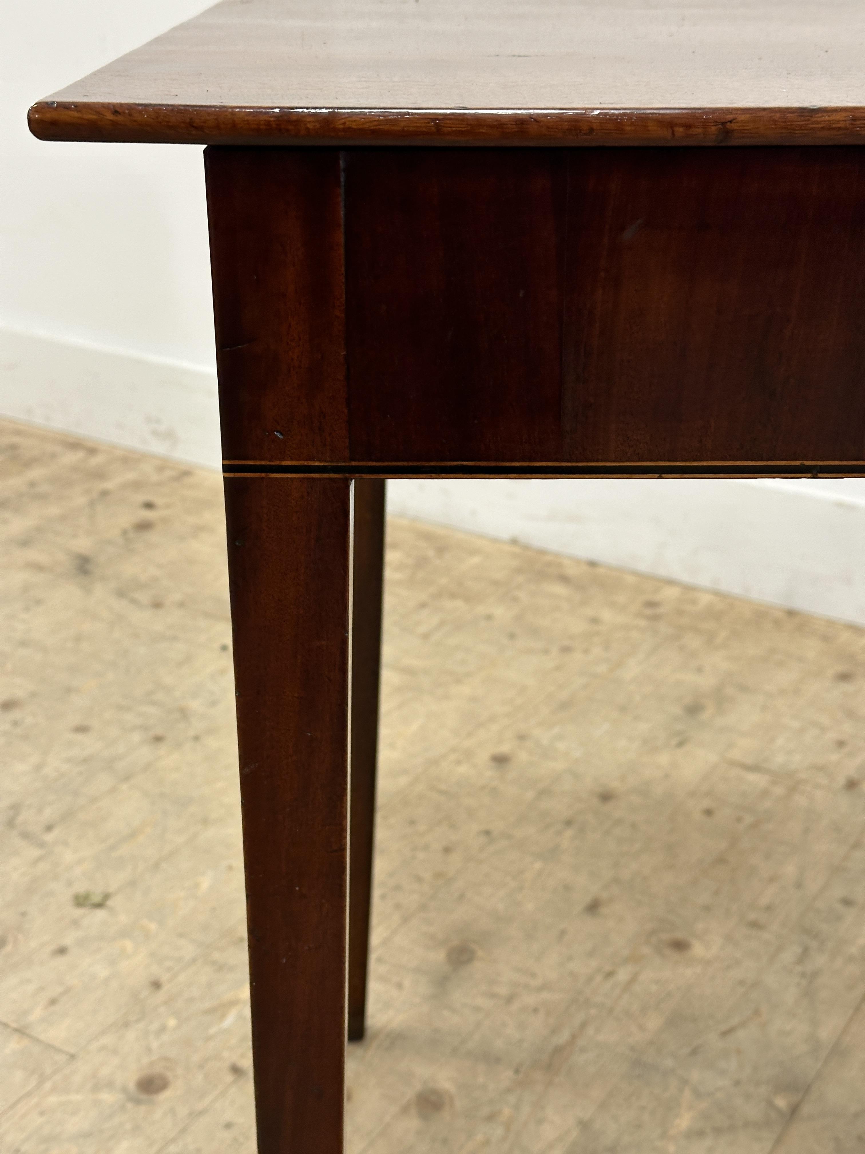 A George III mahogany side table with single drawer and slim tapering legs (h.71cm x l.94cm x w. - Image 3 of 3