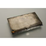 A modern Birmingham silver bank card case with clip fastening: l. x 9.2cm x w. x 6cm 61g