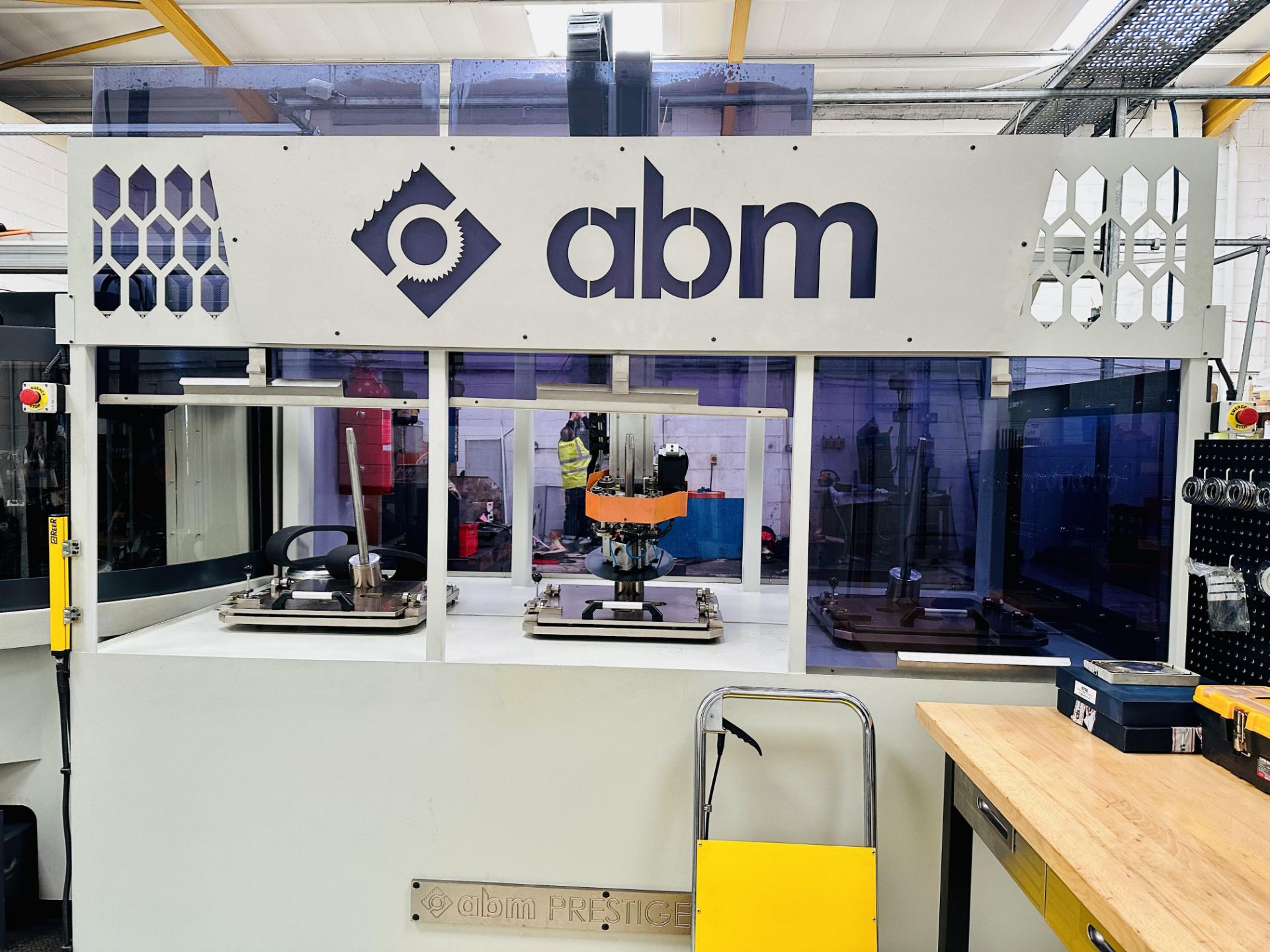ABM 3 Axes Grinding Machine With Loading System - Image 4 of 19
