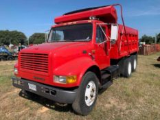 2000 Navistar International Dump Truck