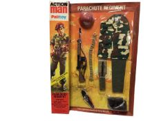 Palitoy Action Man (1970-1983) Parachute Regiment, in locker box packaging No.34301 (1)