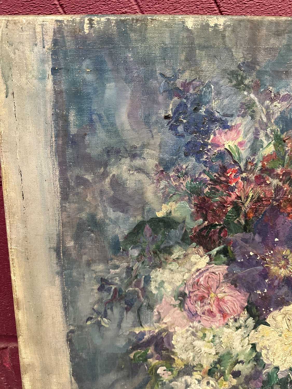 Amy Watt (1900-1956) oil on canvas, still life of flowers in a glass vase, 60 x 60cm - Bild 7 aus 7