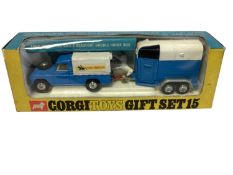 Corgi Gift Set 4 diecast Country Farm Set GS4, Gift Set 15 Land Rover and Rice's Beaufort Double Hor