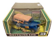 Britains diecast Farm Land Rover, in window box with sleeve No.9576 (1)