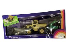 Siku 1:32 Scale diecast farm vehicles including MB Trac 800 with snow plough No.3151, Fendt Farmer 3