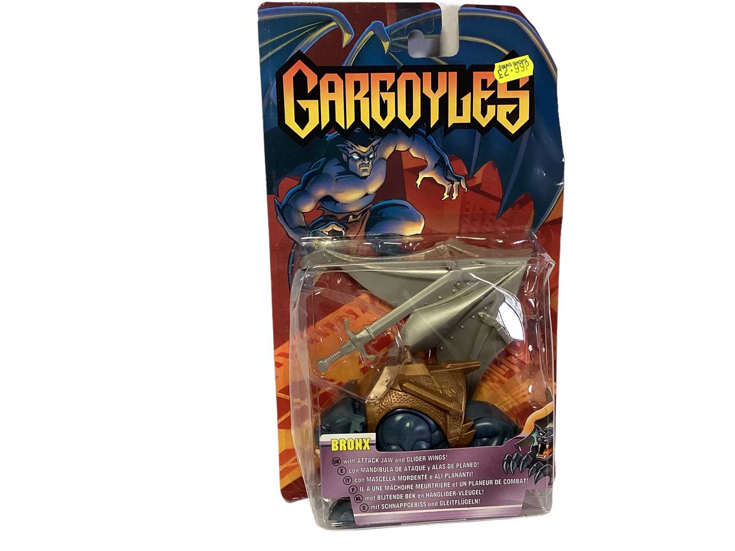 Kenner Giochi Preziosi (c1995) Gargoyles Bronx action figure, on card with bubblepack (1)