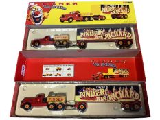 Corgi Scale 1:50 Cirque Pinder Jean Richard Diamond T 980 diecast Tractor Unit with Trailer, boxed N