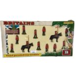 Britains Hand Painted Royal Canadian Mounted Police Gift Set, Eyes Right No.7695 (1)