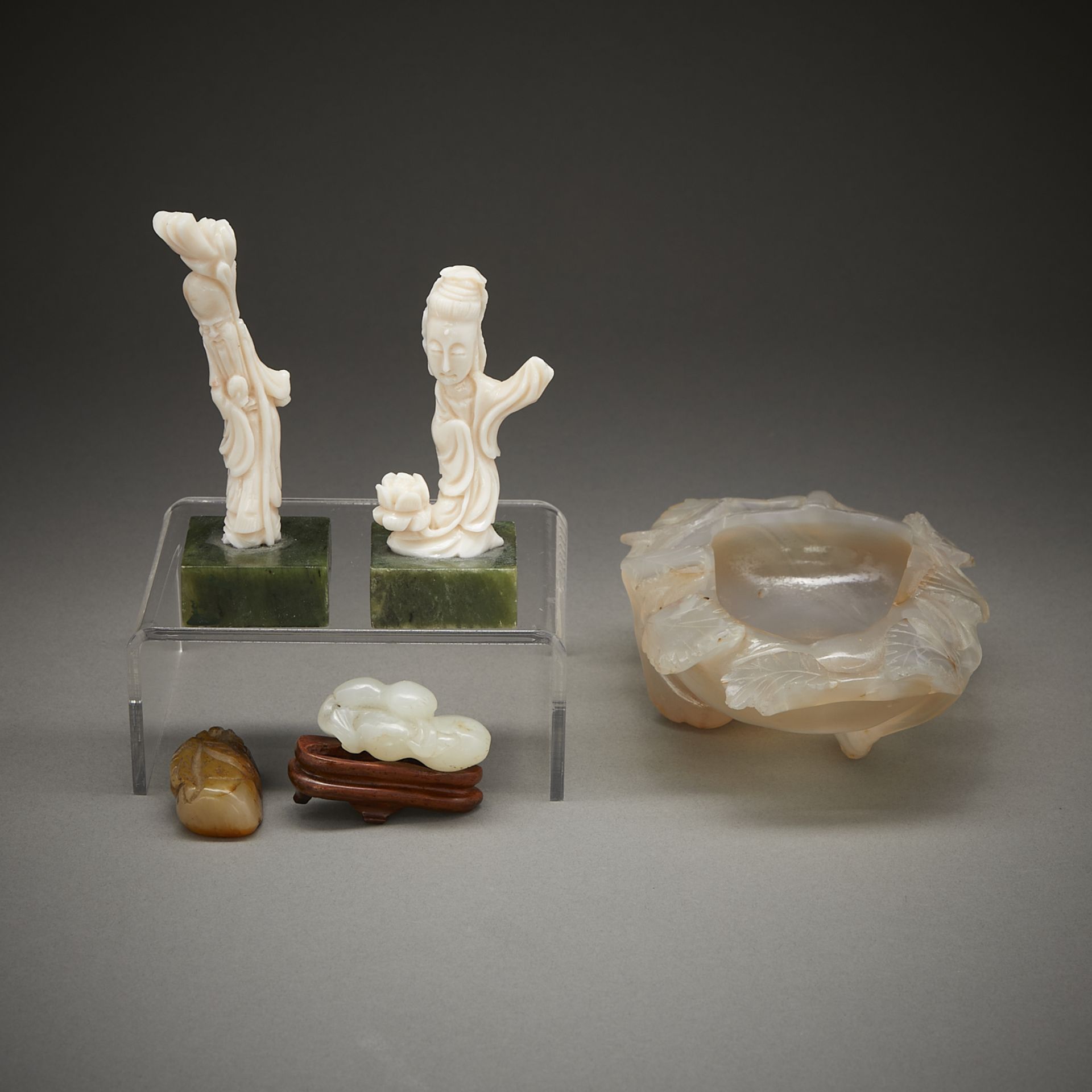 5 Chinese Carvings - Coral, Jade, & Agate - Image 6 of 10