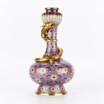 De Xing Cheng Chinese Cloisonne Vase w/ Dragon