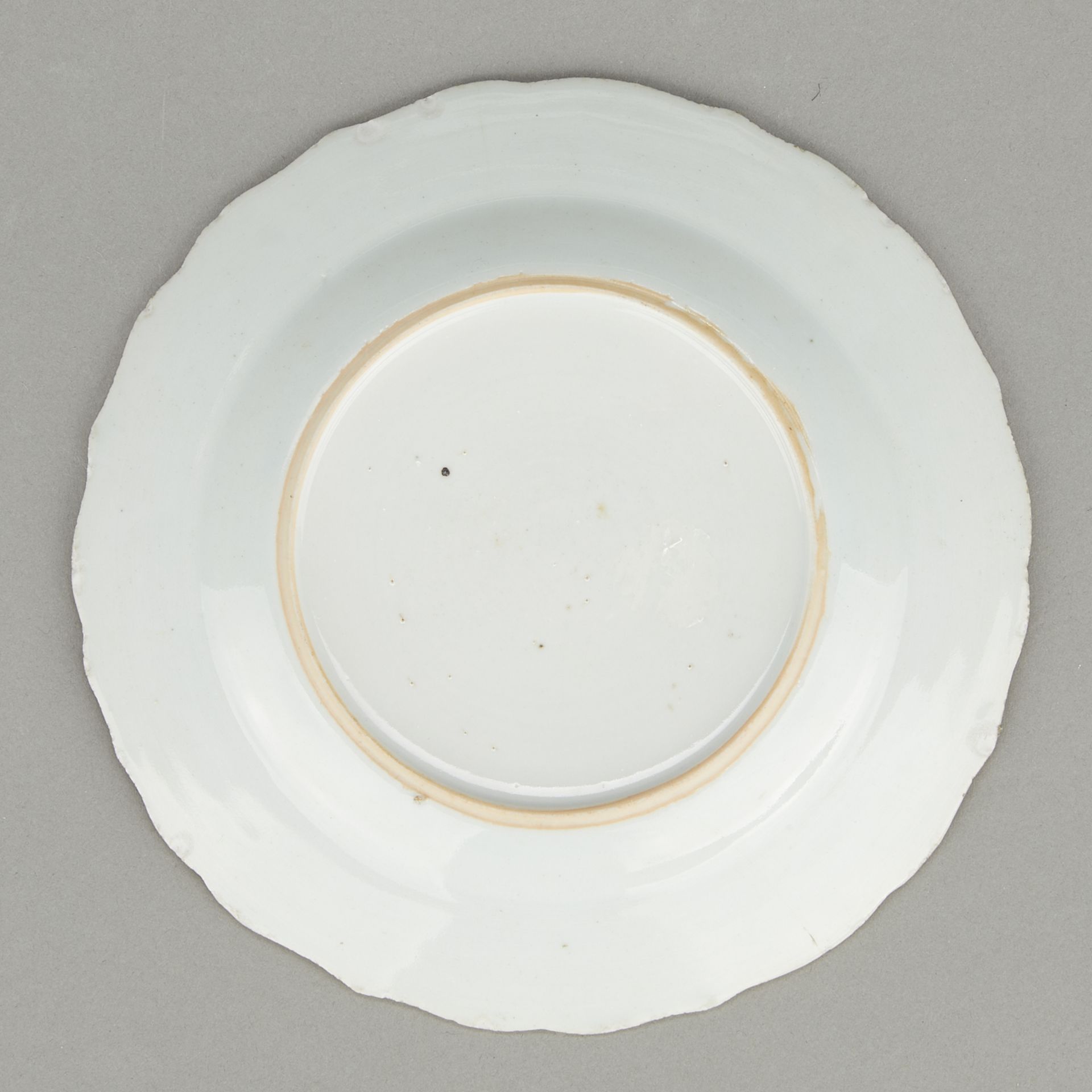 Chinese Pseudo-Tobacco Leaf Porcelain Saucer - Image 6 of 6
