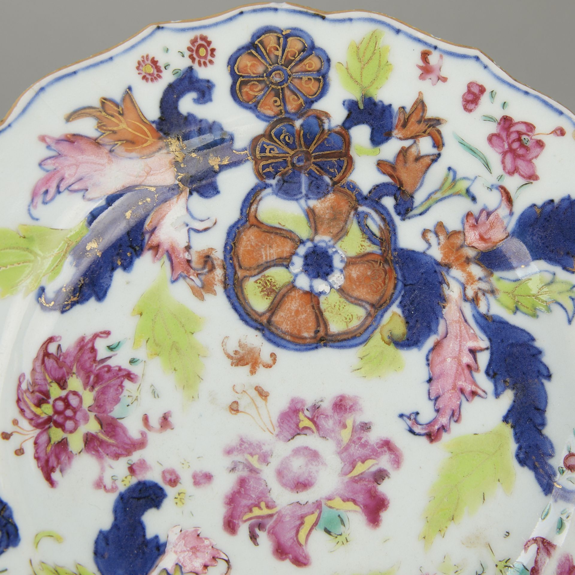 Chinese Pseudo-Tobacco Leaf Porcelain Saucer - Image 4 of 6