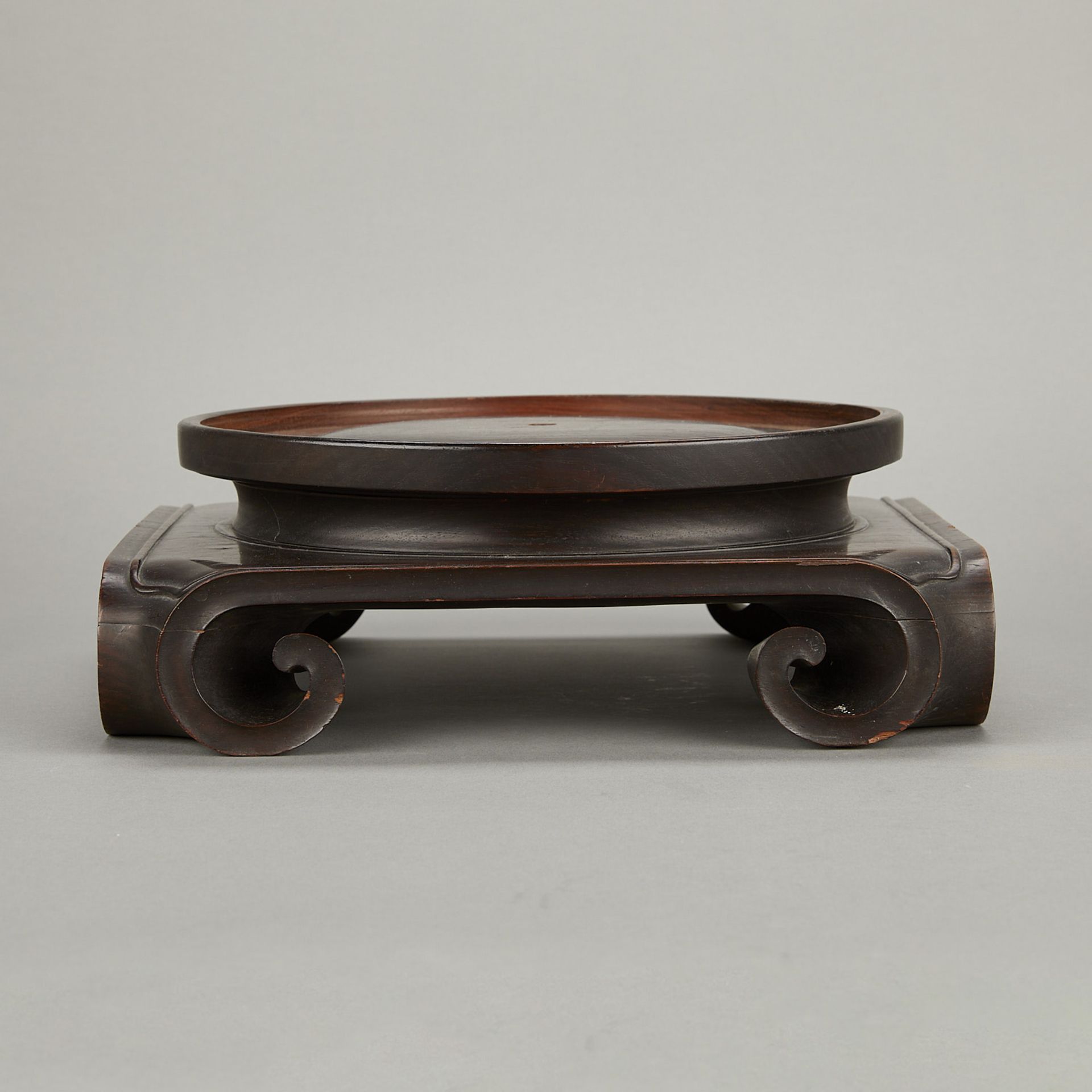 Late Qing Chinese Rosewood Stand Vase - Image 4 of 10