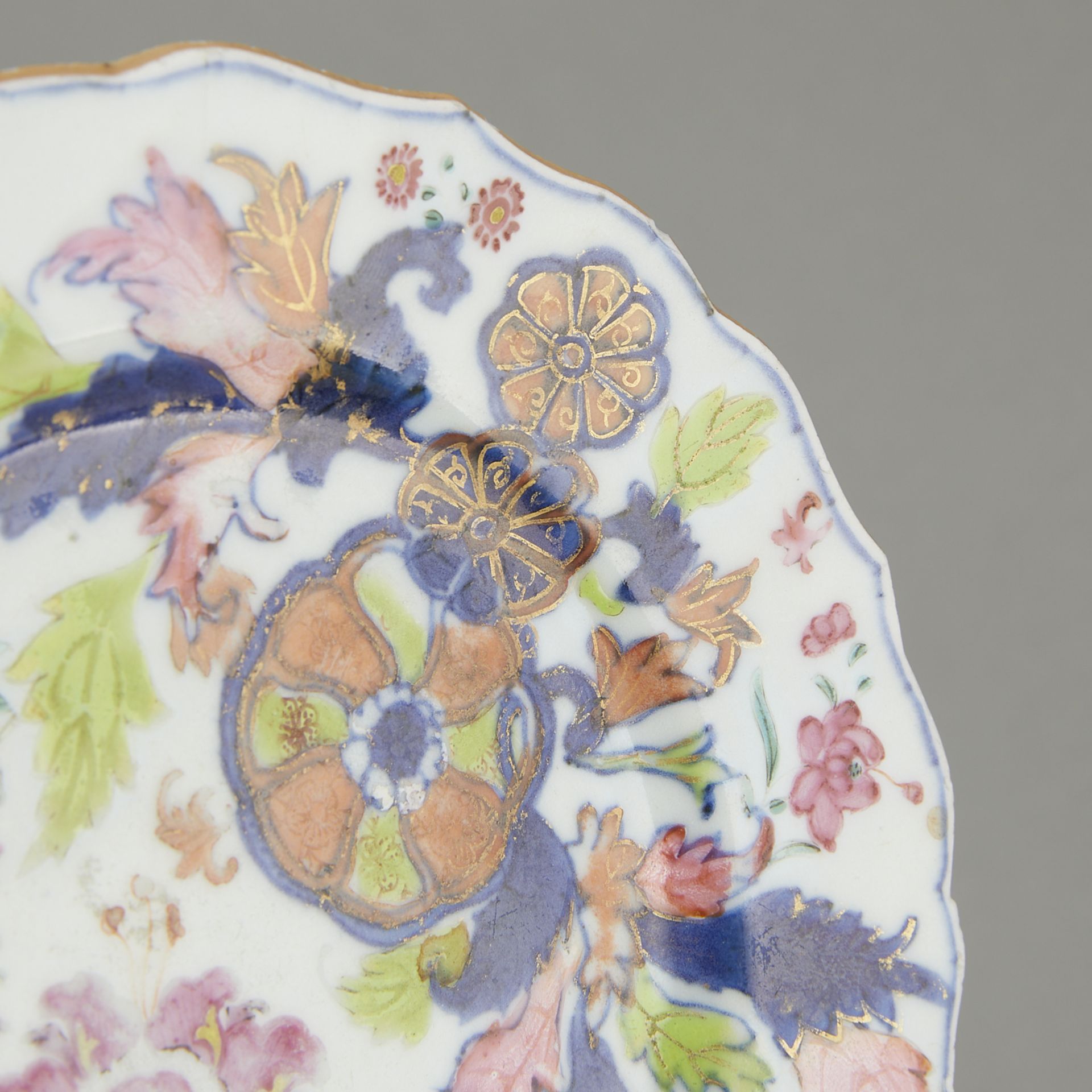 Chinese Pseudo-Tobacco Leaf Porcelain Saucer - Image 2 of 6