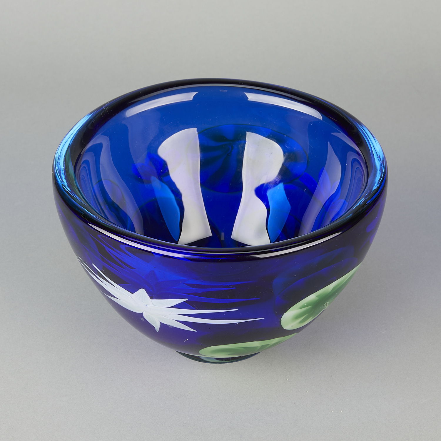 Bruce Sillars for Orient & Flume Waterlilies Bowl - Image 3 of 10