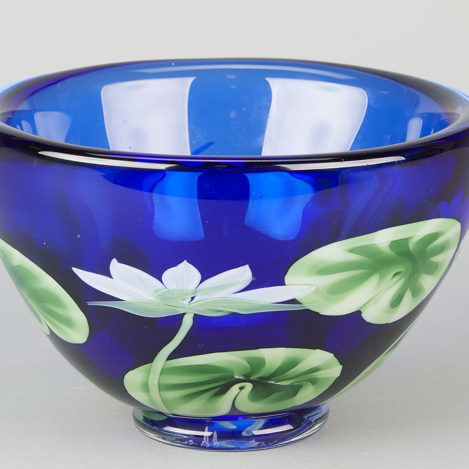 Bruce Sillars for Orient & Flume Waterlilies Bowl - Image 9 of 10