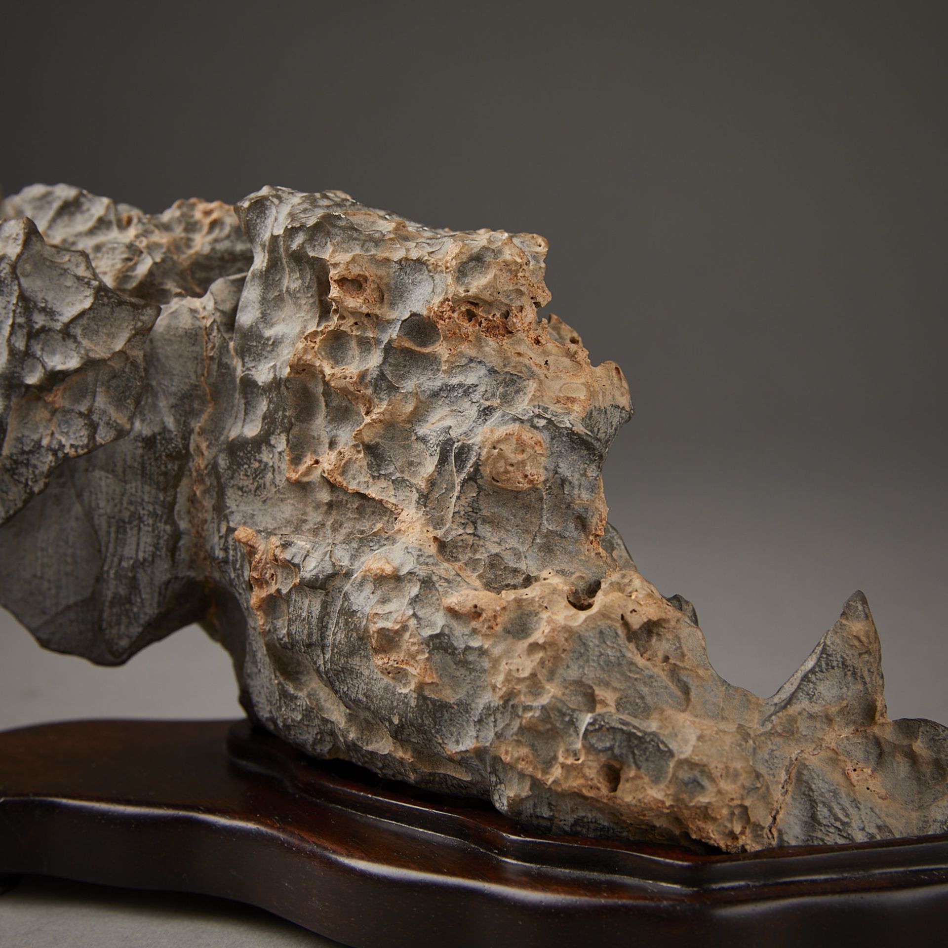 Chinese Lingbi Limestone Scholar's Rock - Bild 7 aus 9