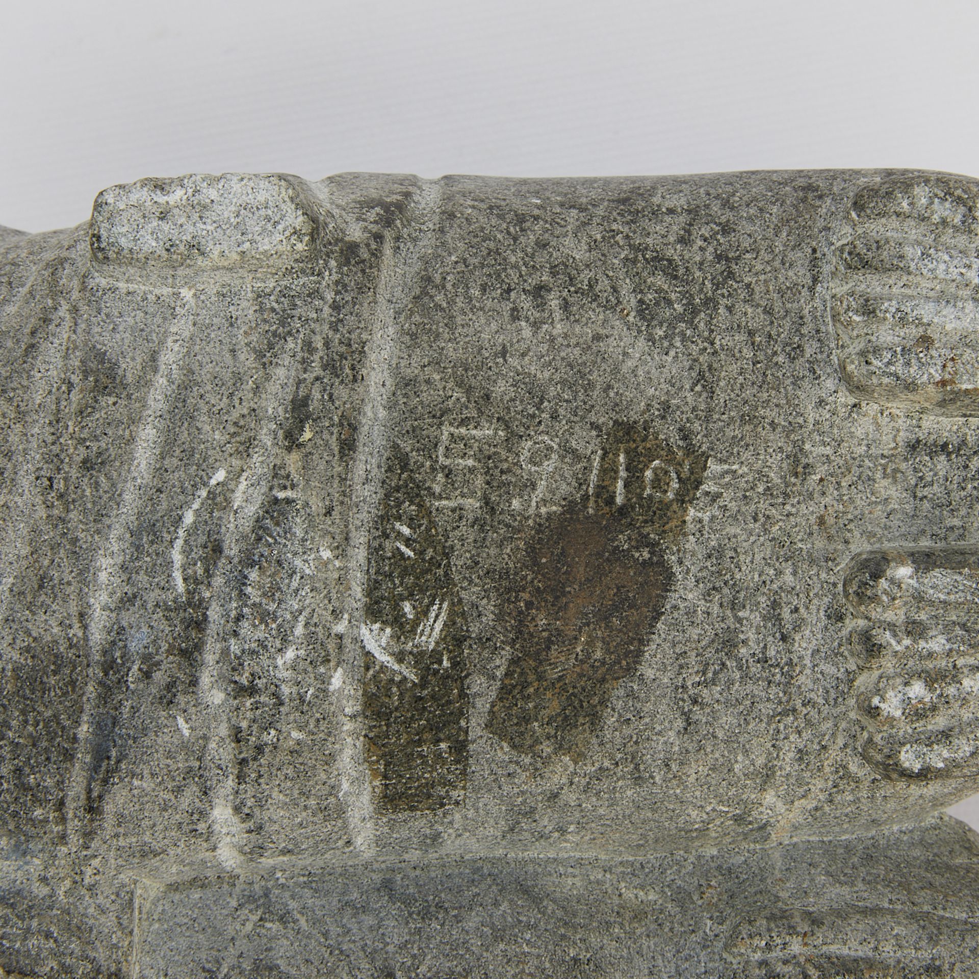 2 Inuit Carvings - Oosik & Carving of Walrus - Bild 14 aus 16