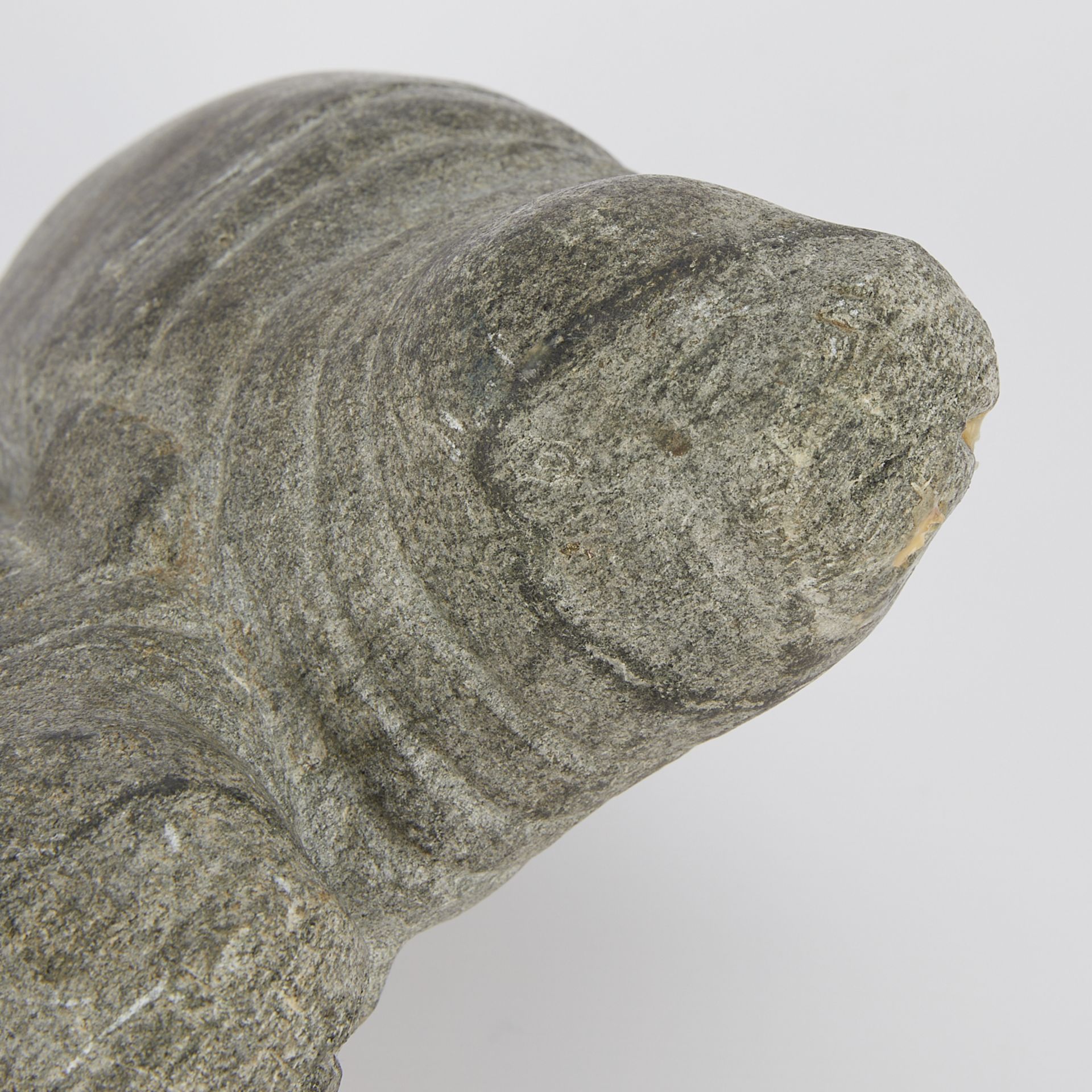 2 Inuit Carvings - Oosik & Carving of Walrus - Bild 16 aus 16