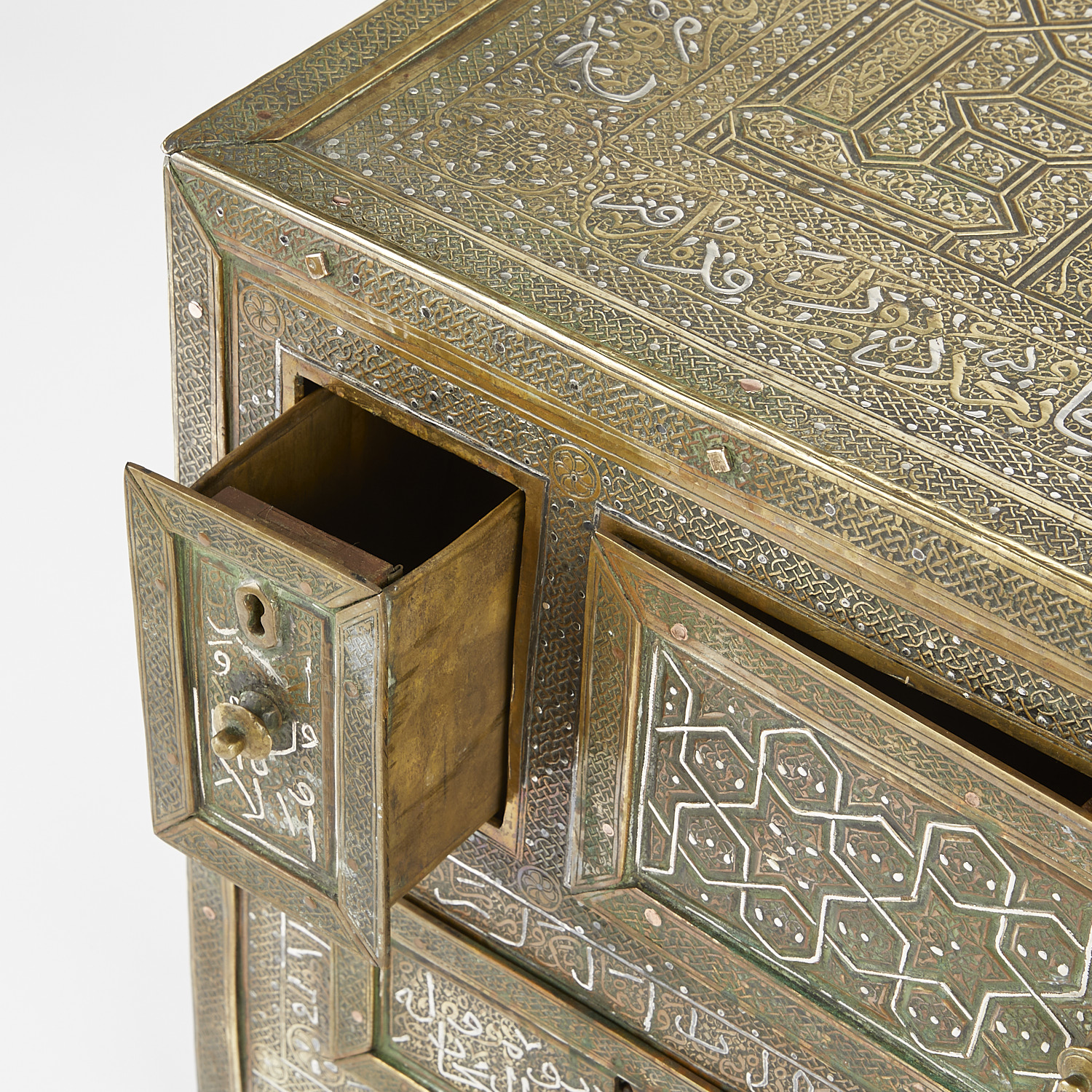 Large Syrian Mamluk Revival Brass Box w/ Inlay - Image 8 of 13