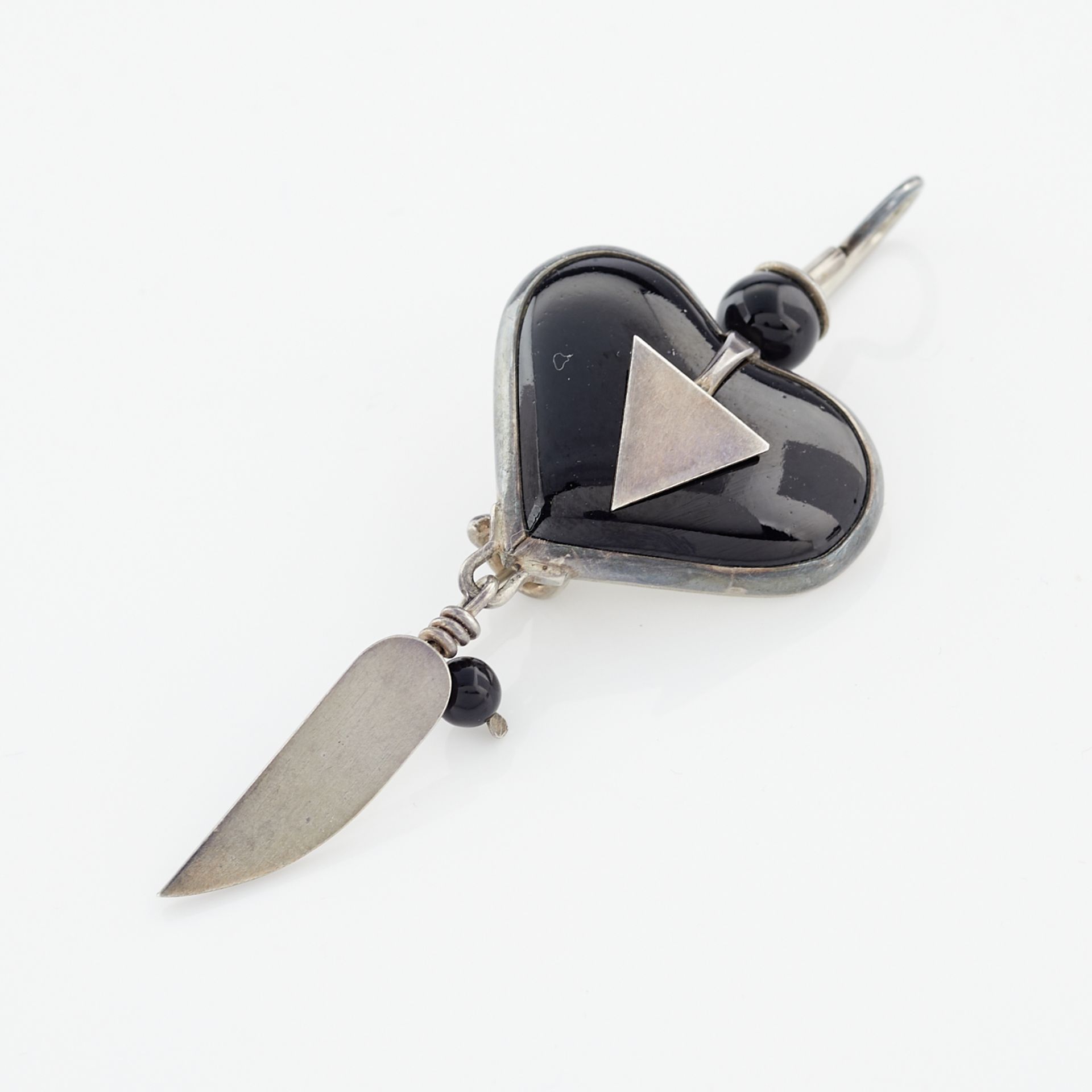 Pair of Heinz Brummel Onyx Heart-Shaped Earrings - Image 3 of 6