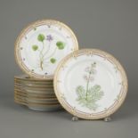 Set 11 Flora Danica Luncheon Plates