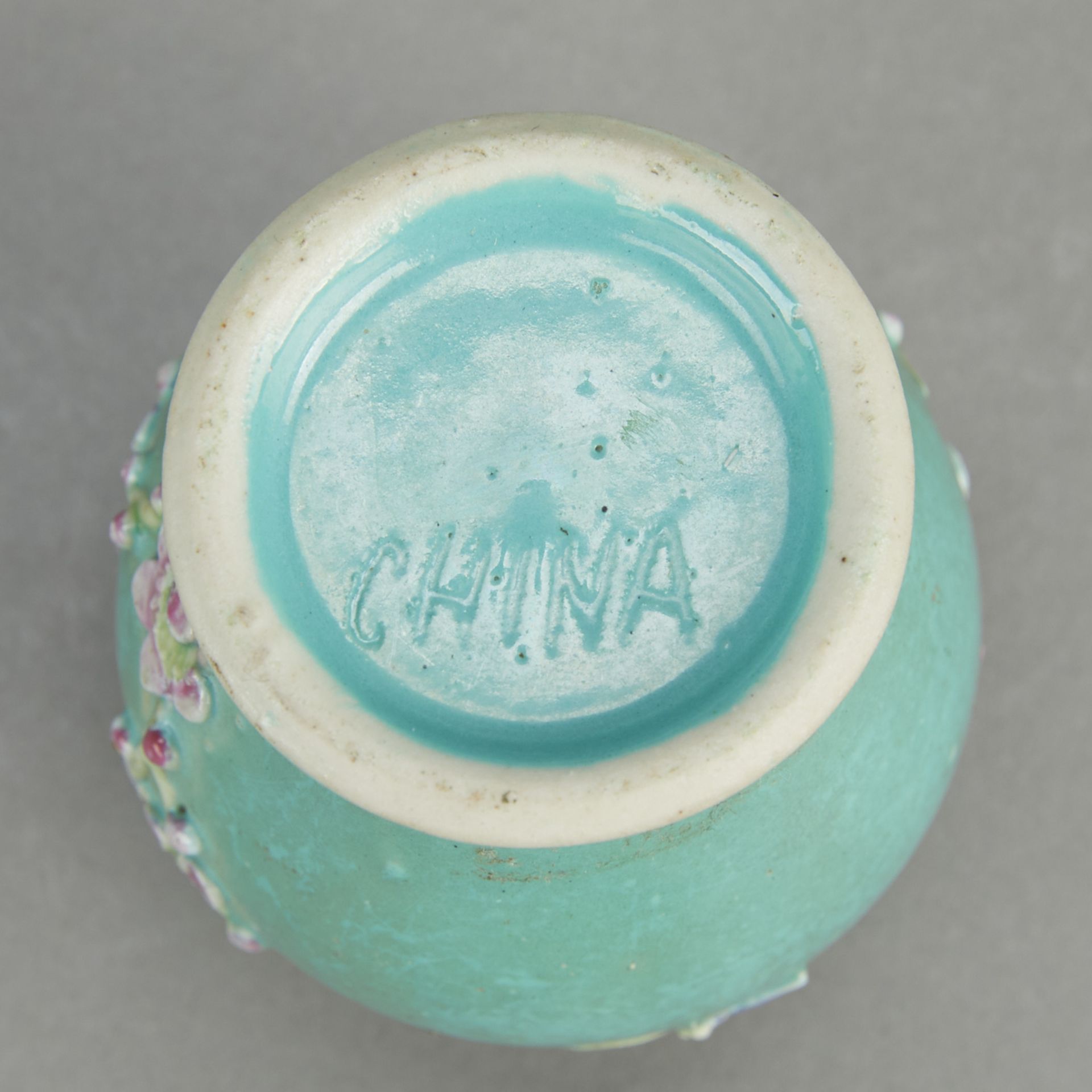 Group of 5 Chinese Porcelain Objects - Image 19 of 21