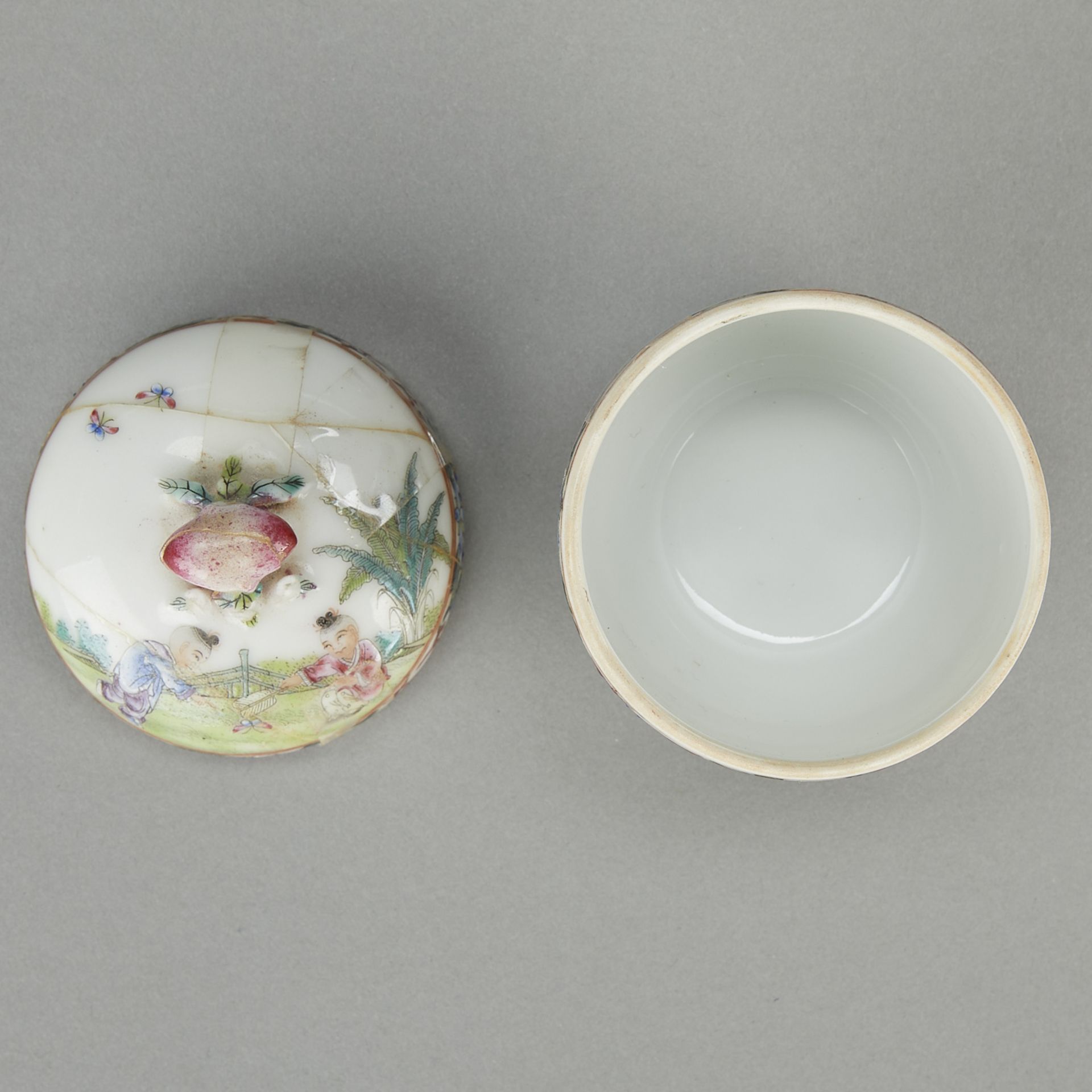 Chinese Republic Porcelain Jar - Damaged - Bild 8 aus 11