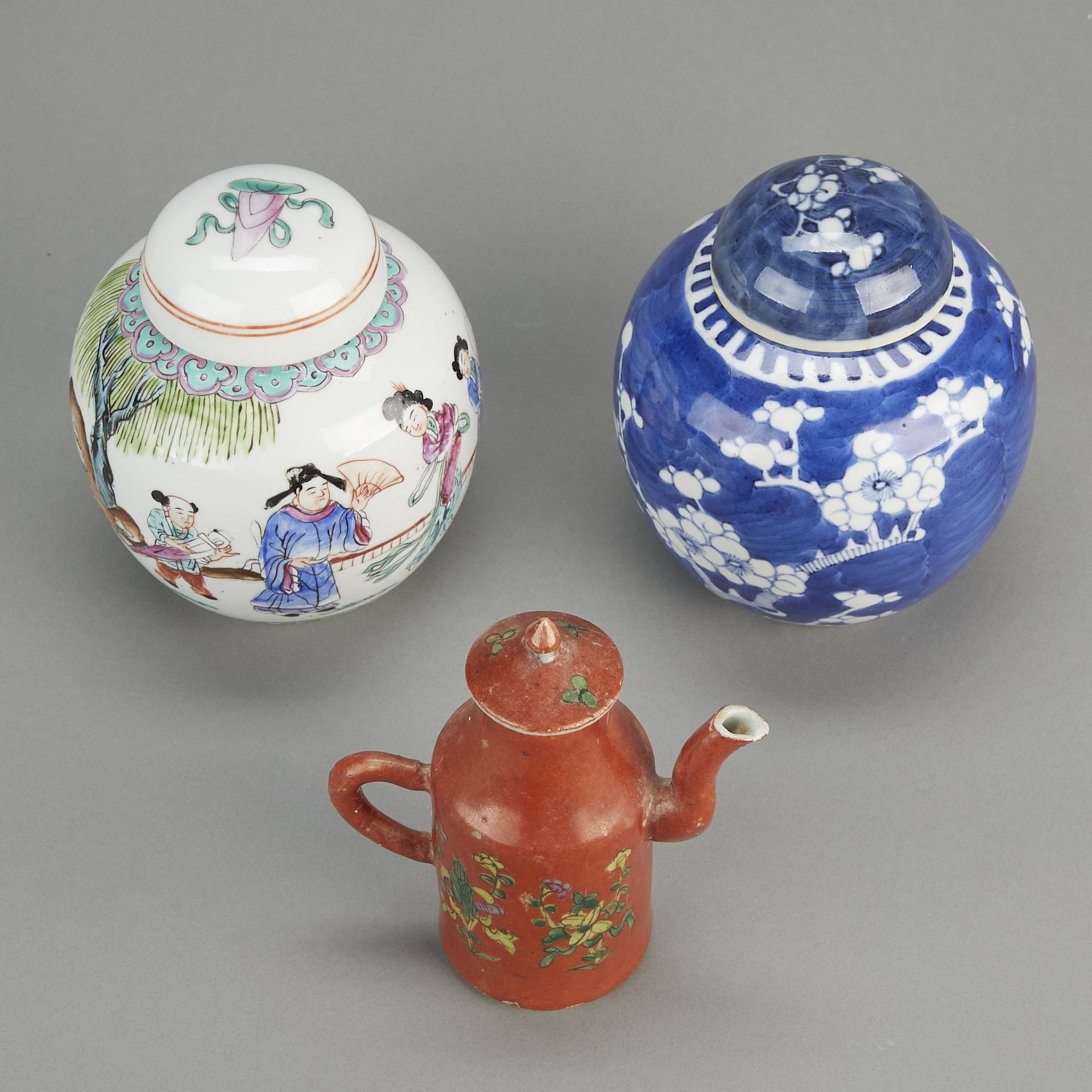 Group of 5 Chinese Porcelain Objects - Bild 6 aus 21