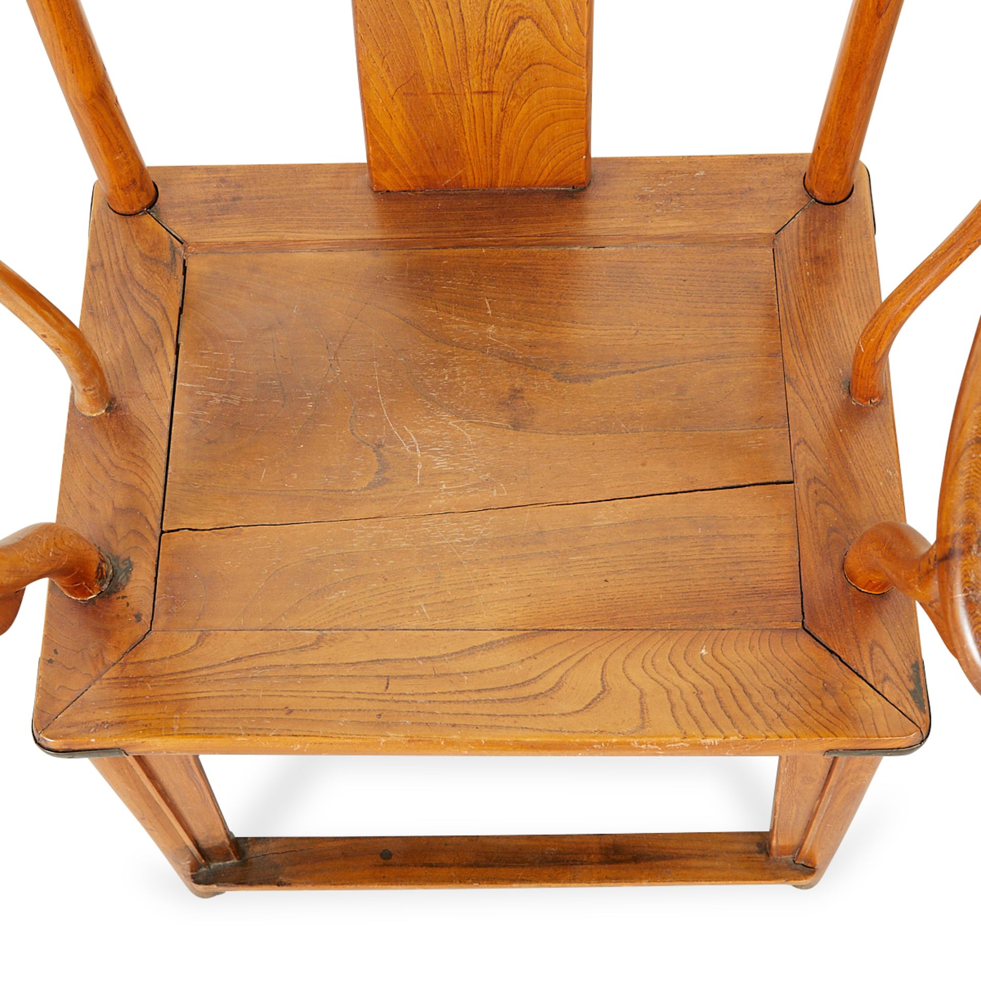 Pair of Chinese Elm Wood Horseshoe Back Armchairs - Bild 7 aus 14